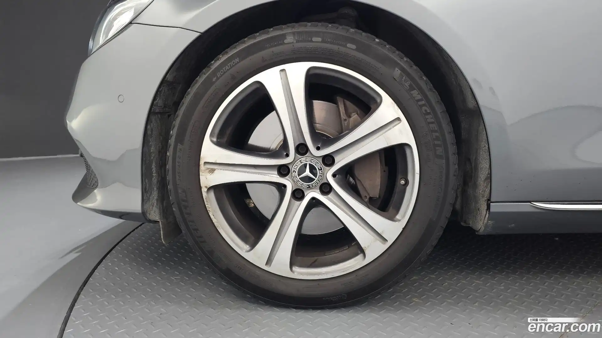 E-Class Mercedes-Benz 2019.4-OUTER-005
