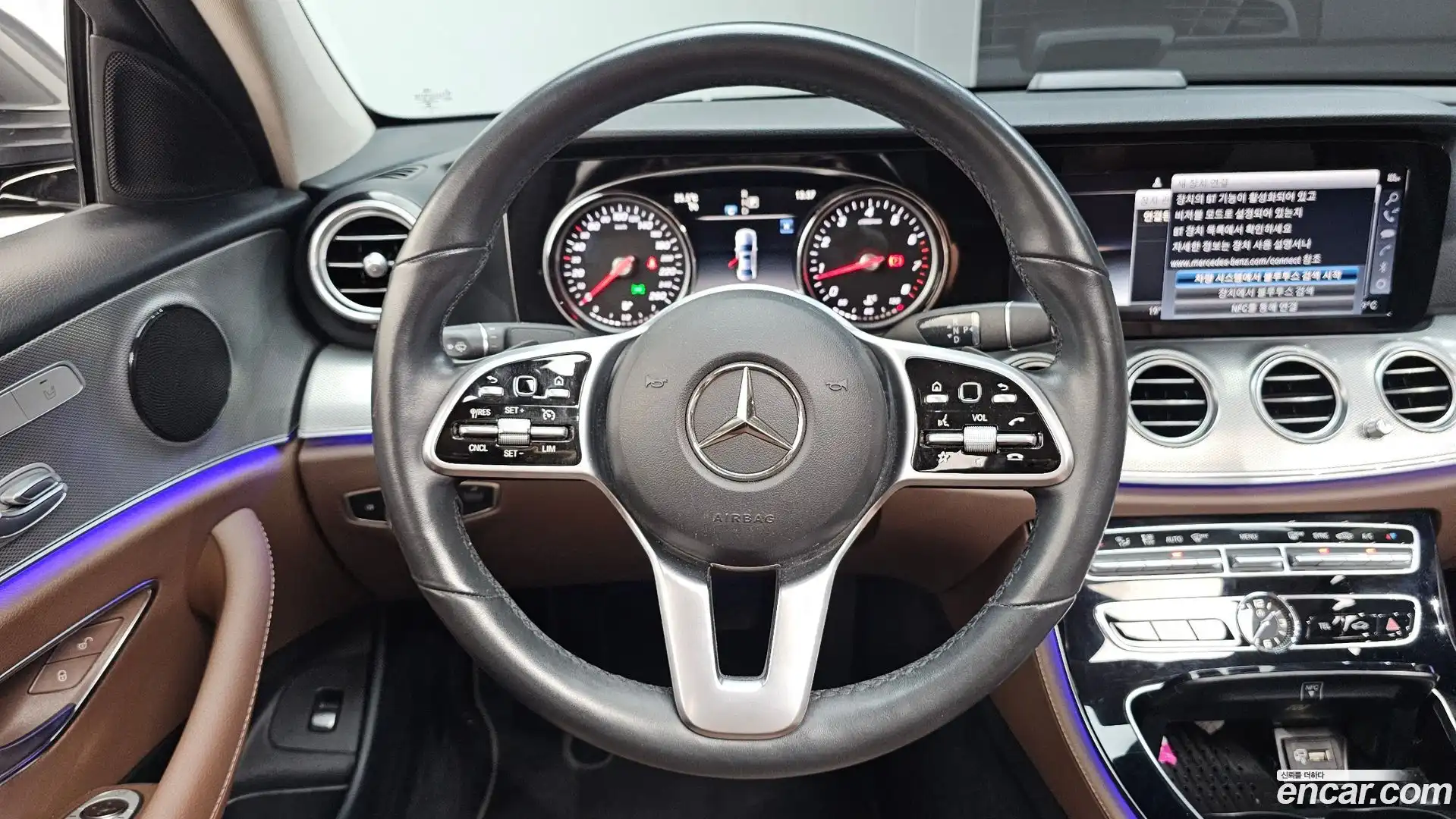 E-Class Mercedes-Benz 2019.4-OPTION-017
