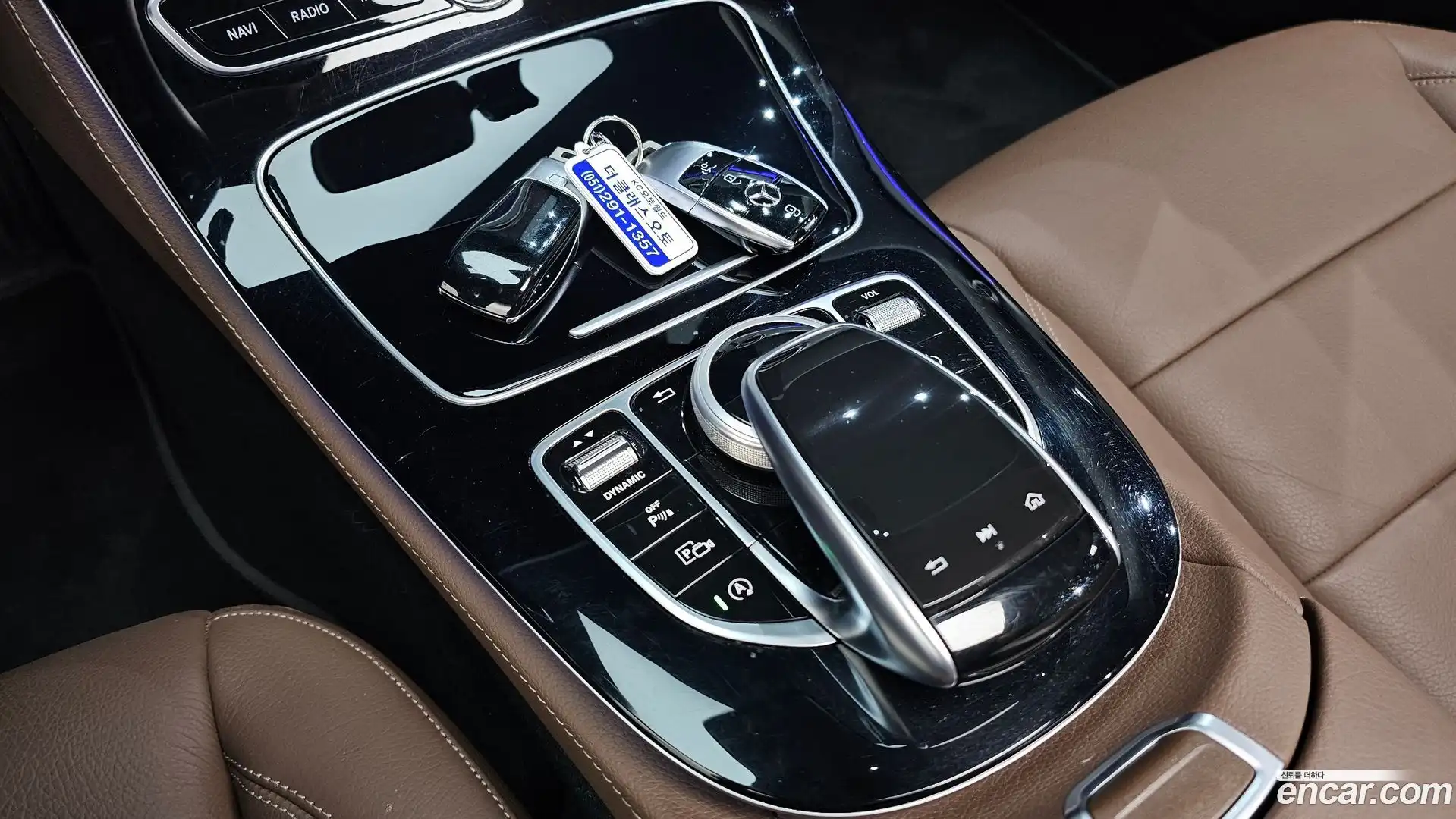 E-Class Mercedes-Benz 2019.4-OPTION-021