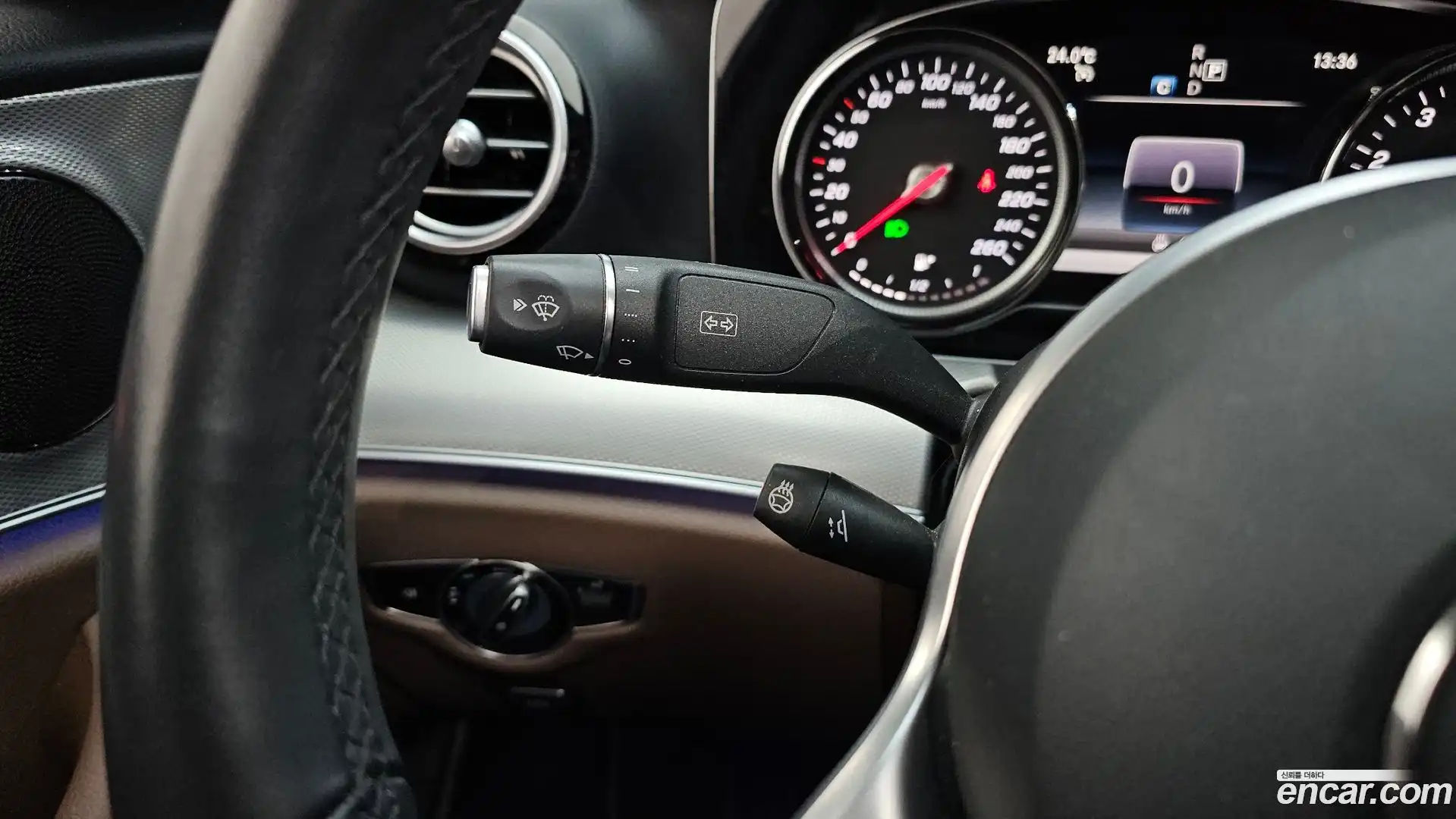 E-Class Mercedes-Benz 2019.4-OPTION-022