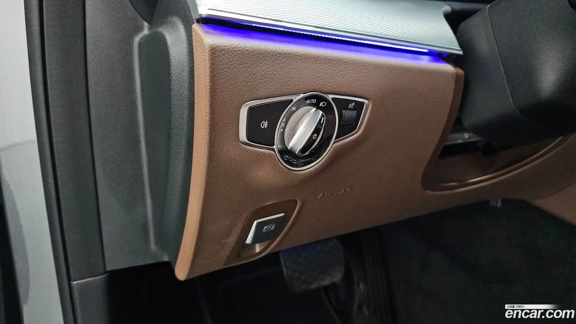 E-Class Mercedes-Benz 2019.4-OPTION-024