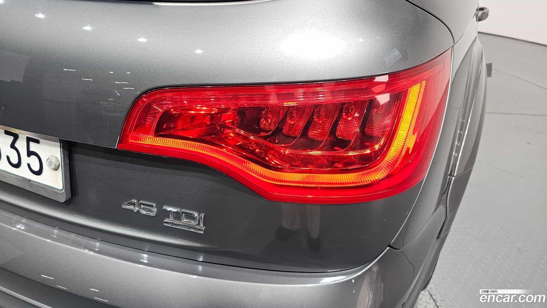 Q7 Audi 2014.10-OUTER-033