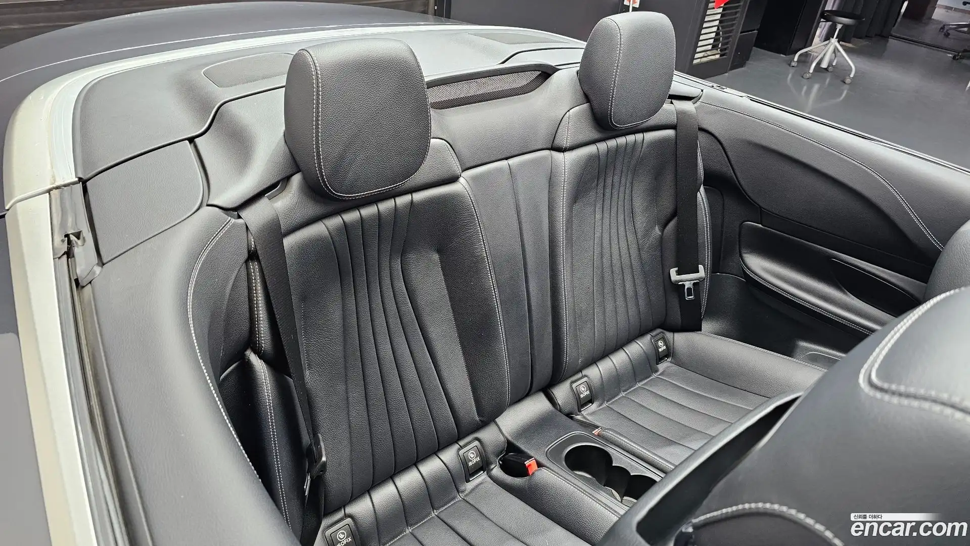 E-Class Mercedes-Benz 2018.11-OPTION-015