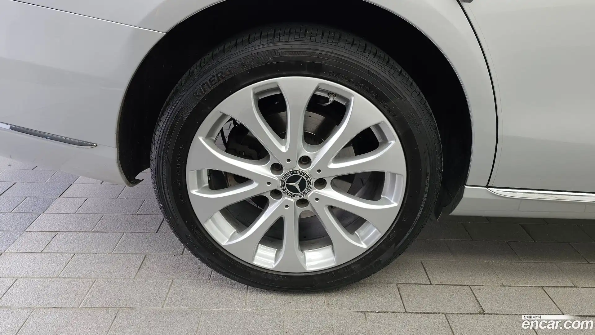 E-Class Mercedes-Benz 2018.0-OUTER-005