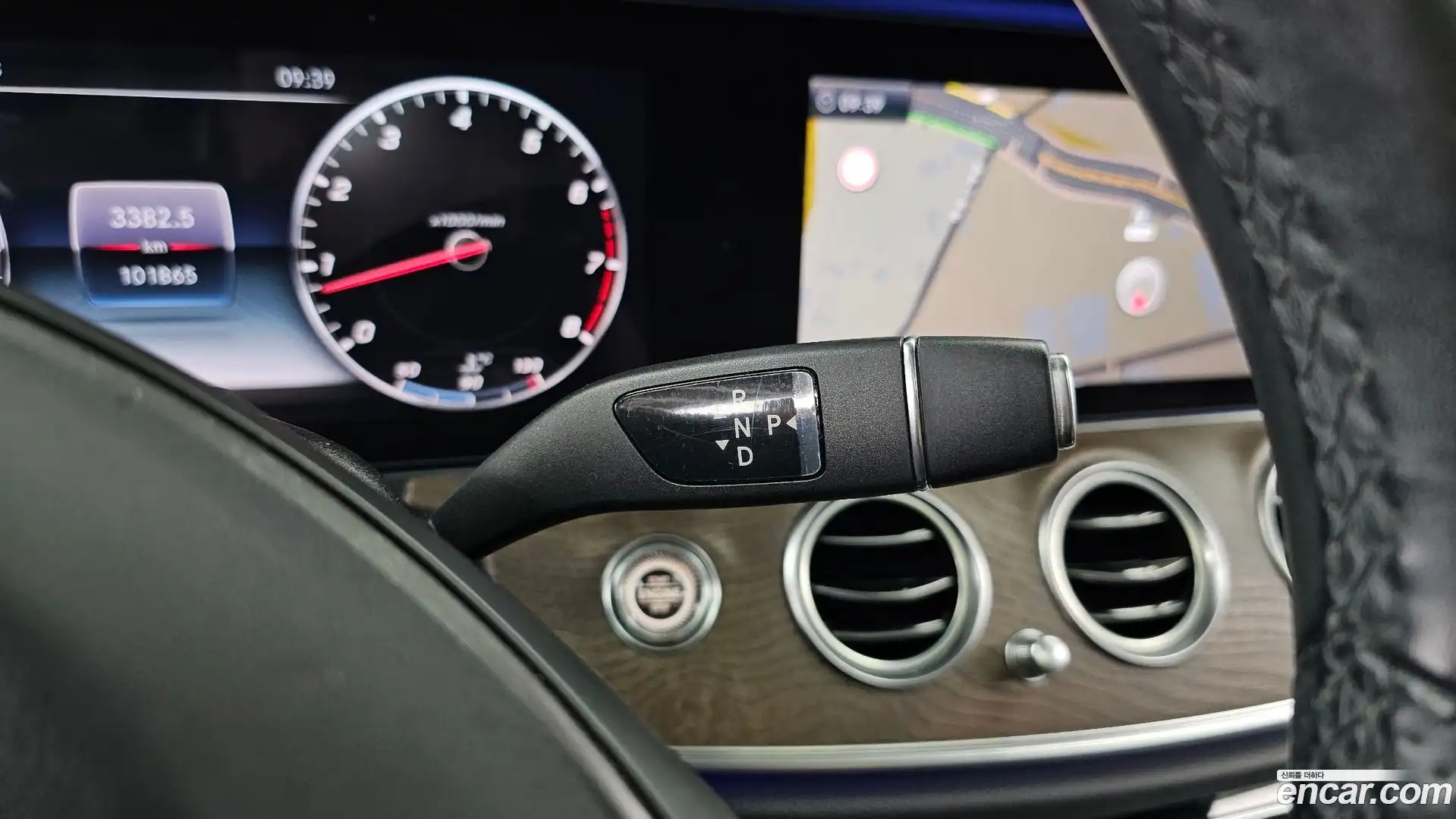 E-Class Mercedes-Benz 2018.0-INNER-009