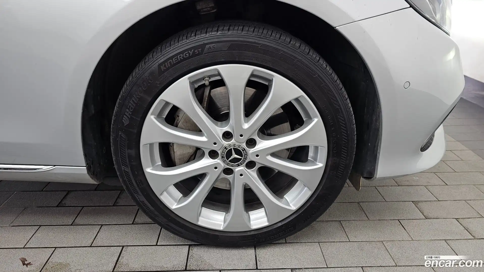 E-Class Mercedes-Benz 2018.0-OUTER-031