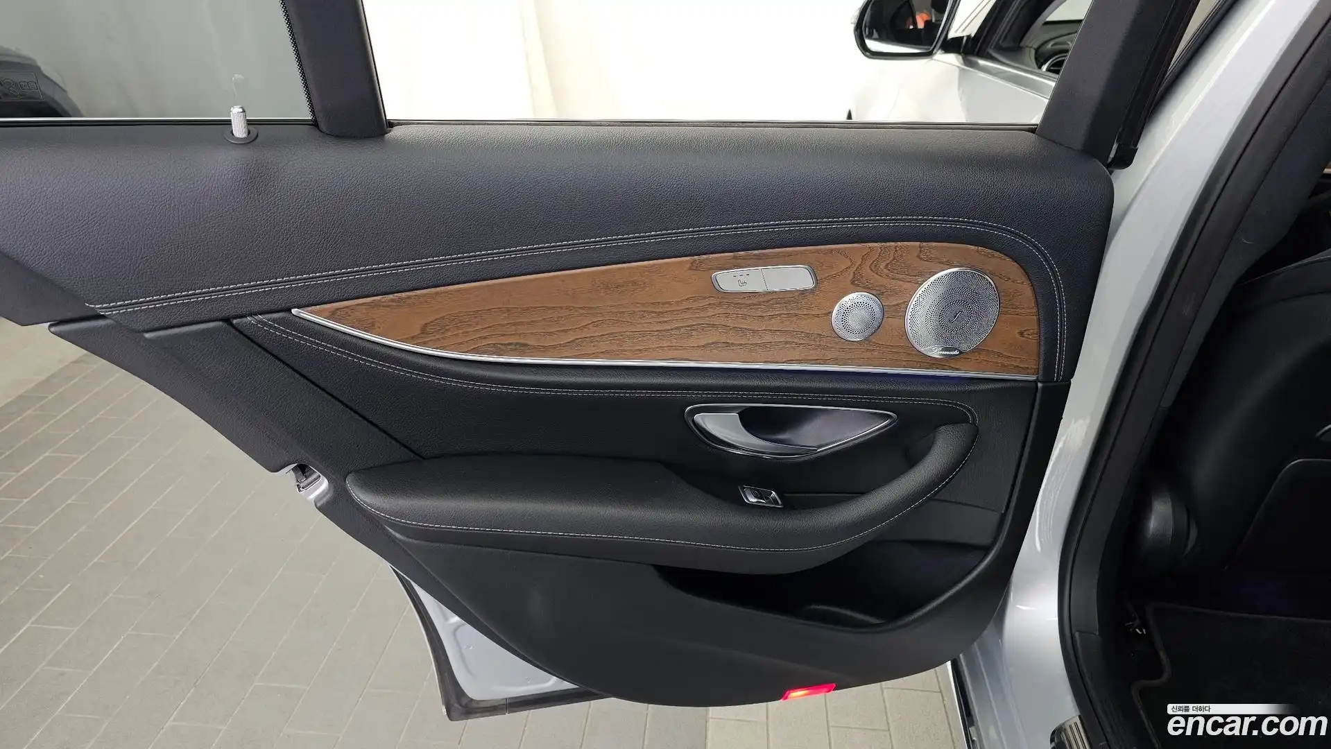 E-Class Mercedes-Benz 2018.0-INNER-035