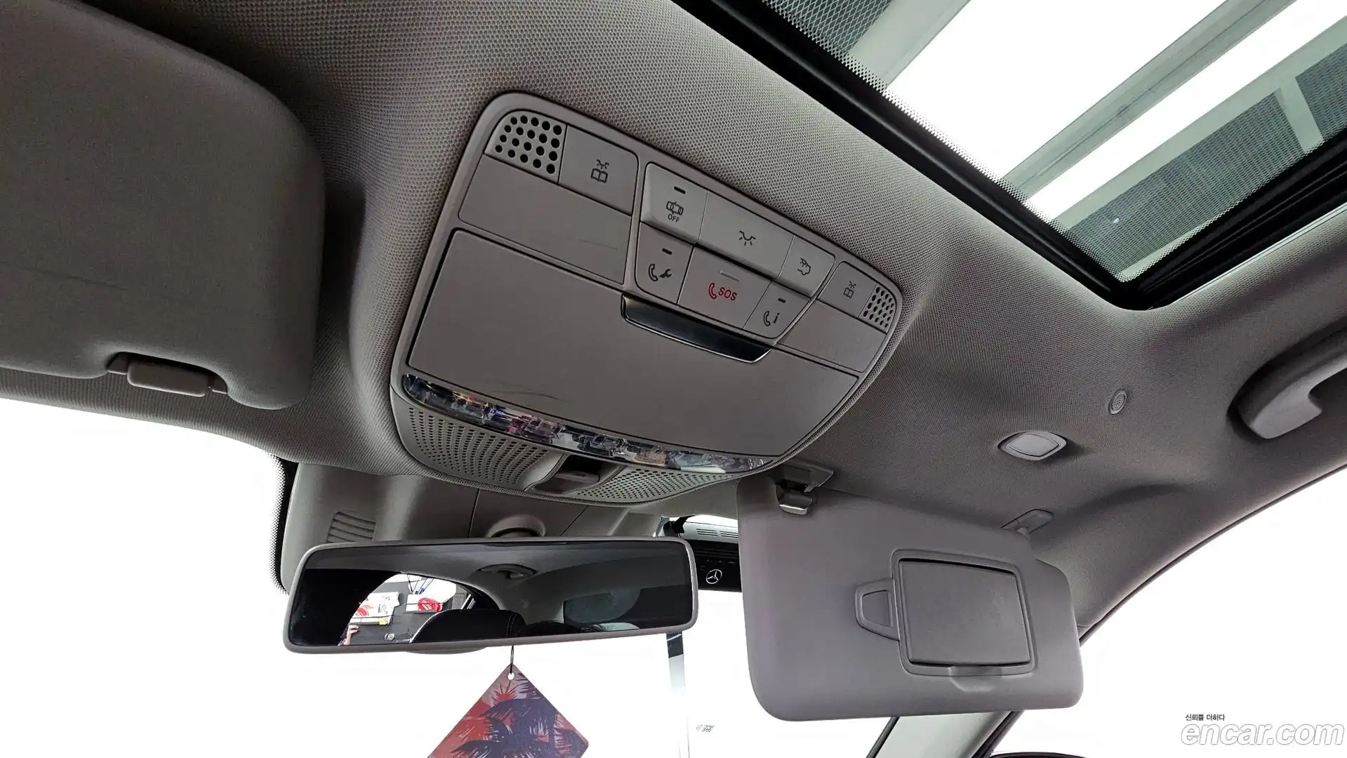 E-Class Mercedes-Benz 2018.0-OPTION-043