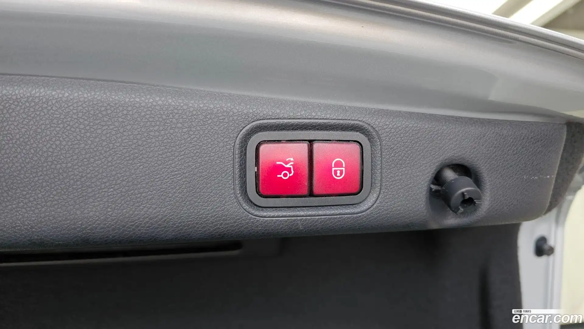 E-Class Mercedes-Benz 2018.0-OPTION-045