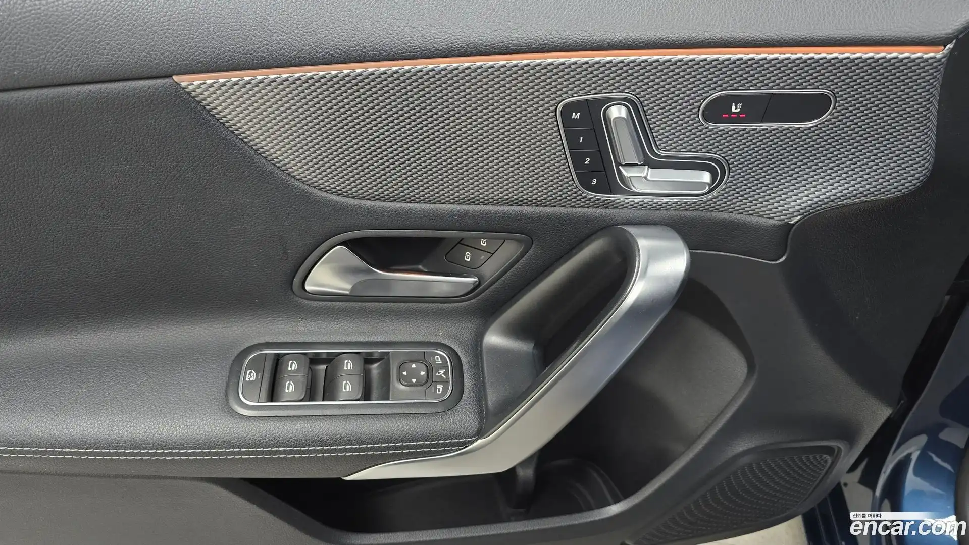 A-Class Mercedes-Benz 2021.4-OPTION-021