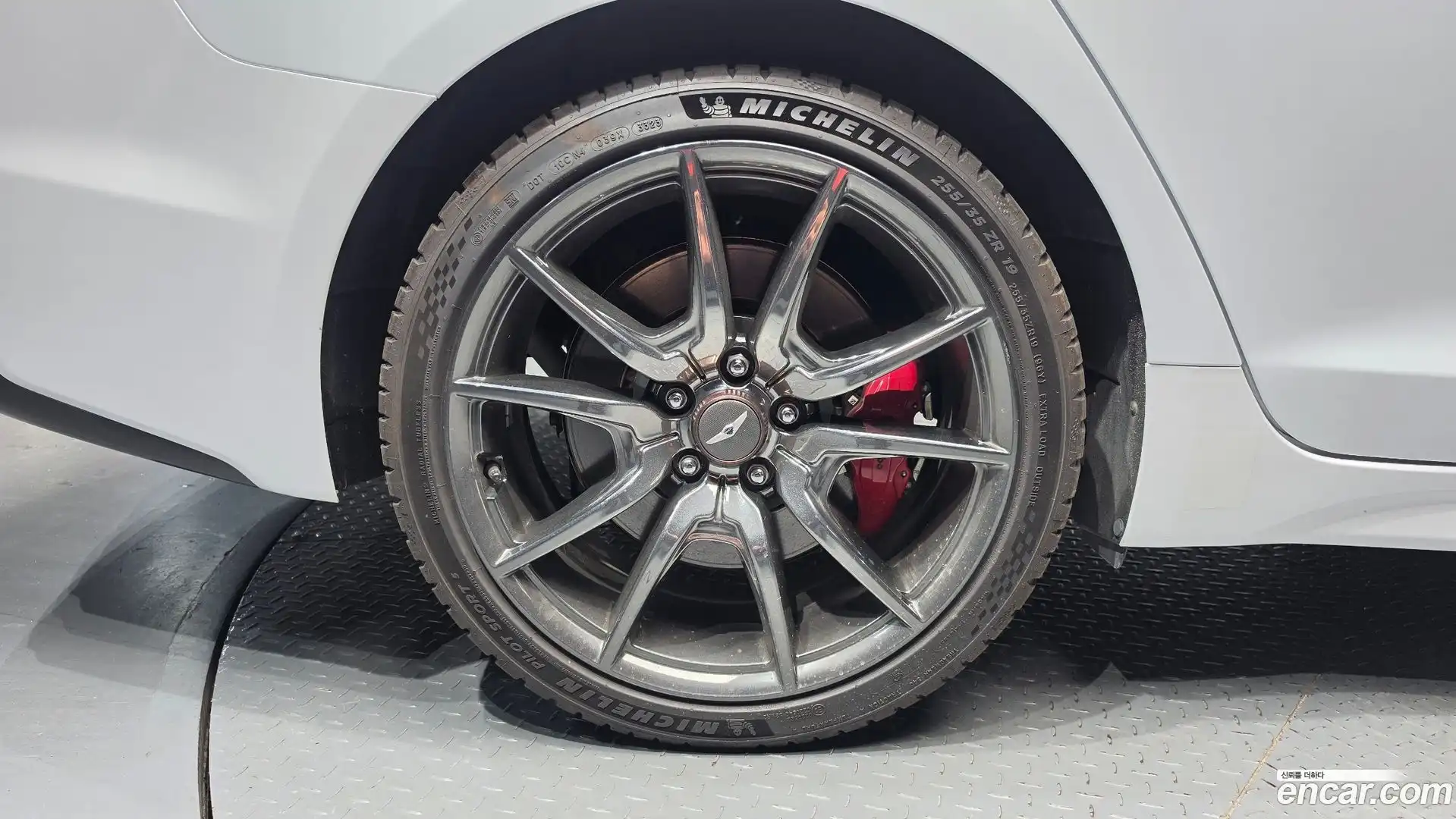 G70 Genesis 2018.6-OUTER-031