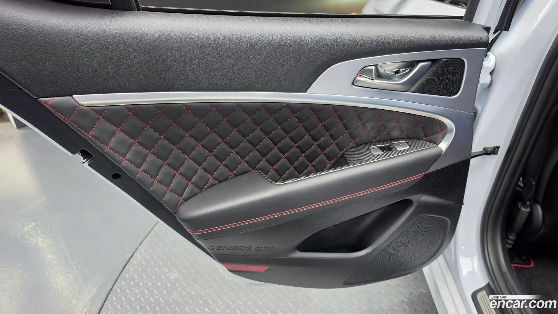G70 Genesis 2018.6-INNER-035