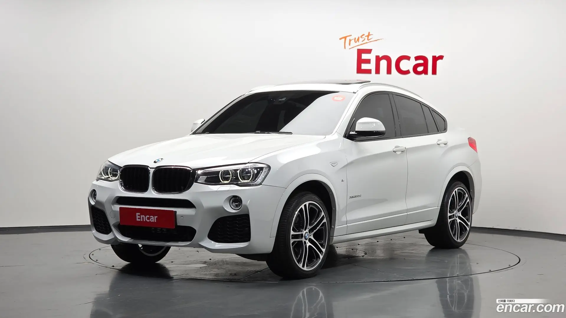 Main__Slider__Photo:X4 BMW 2018.5-0