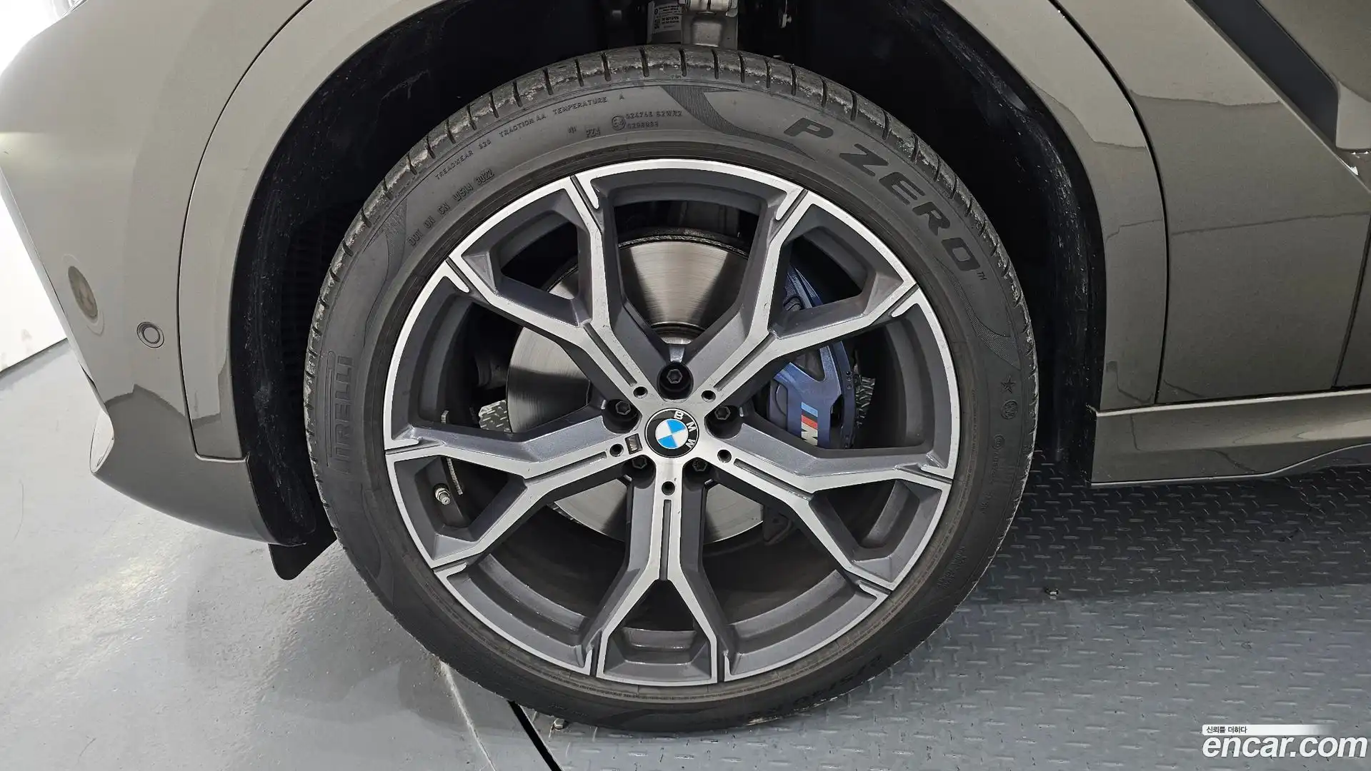 X6 BMW 2022.10-OUTER-005