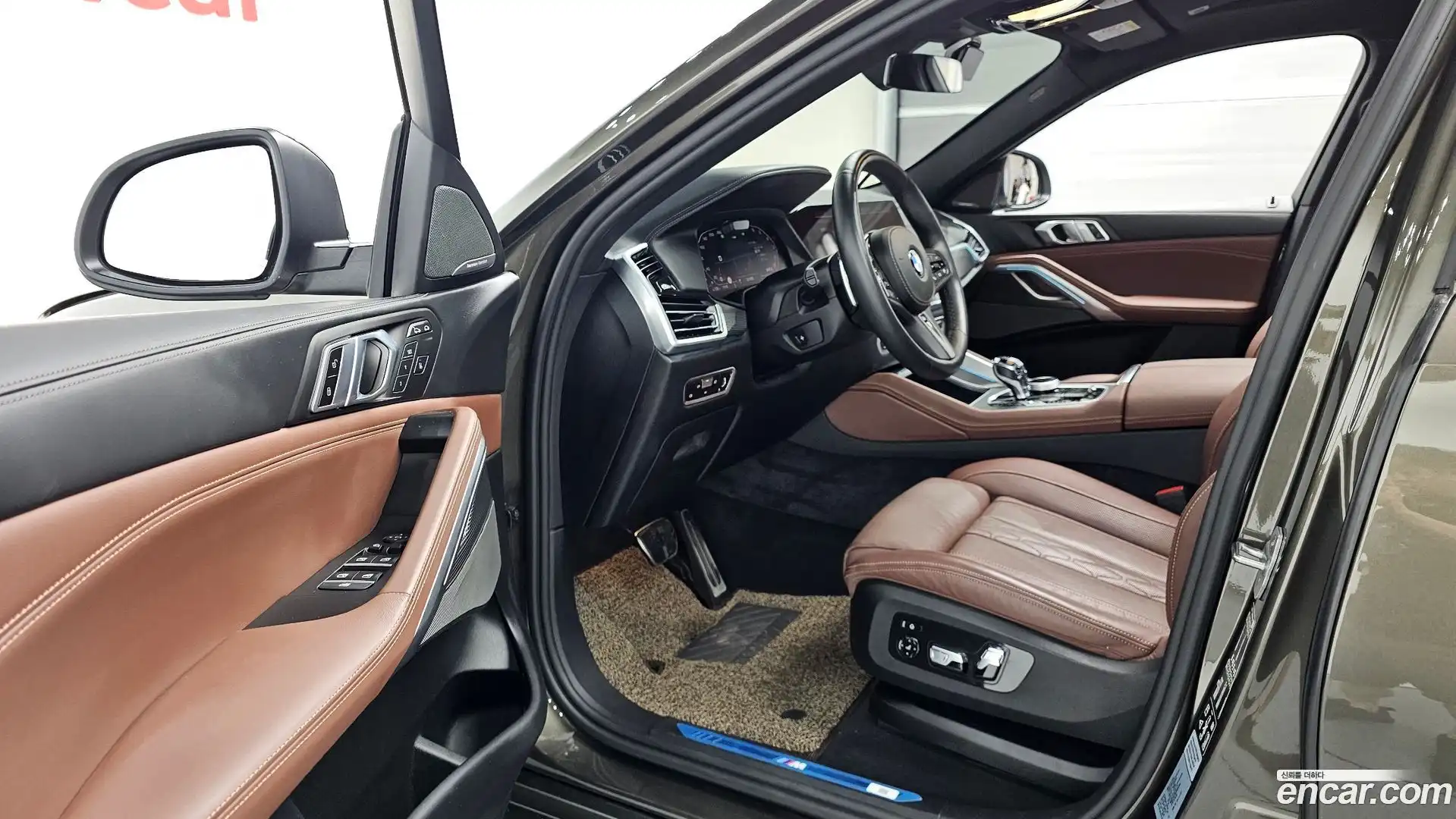 X6 BMW 2022.10-INNER-010