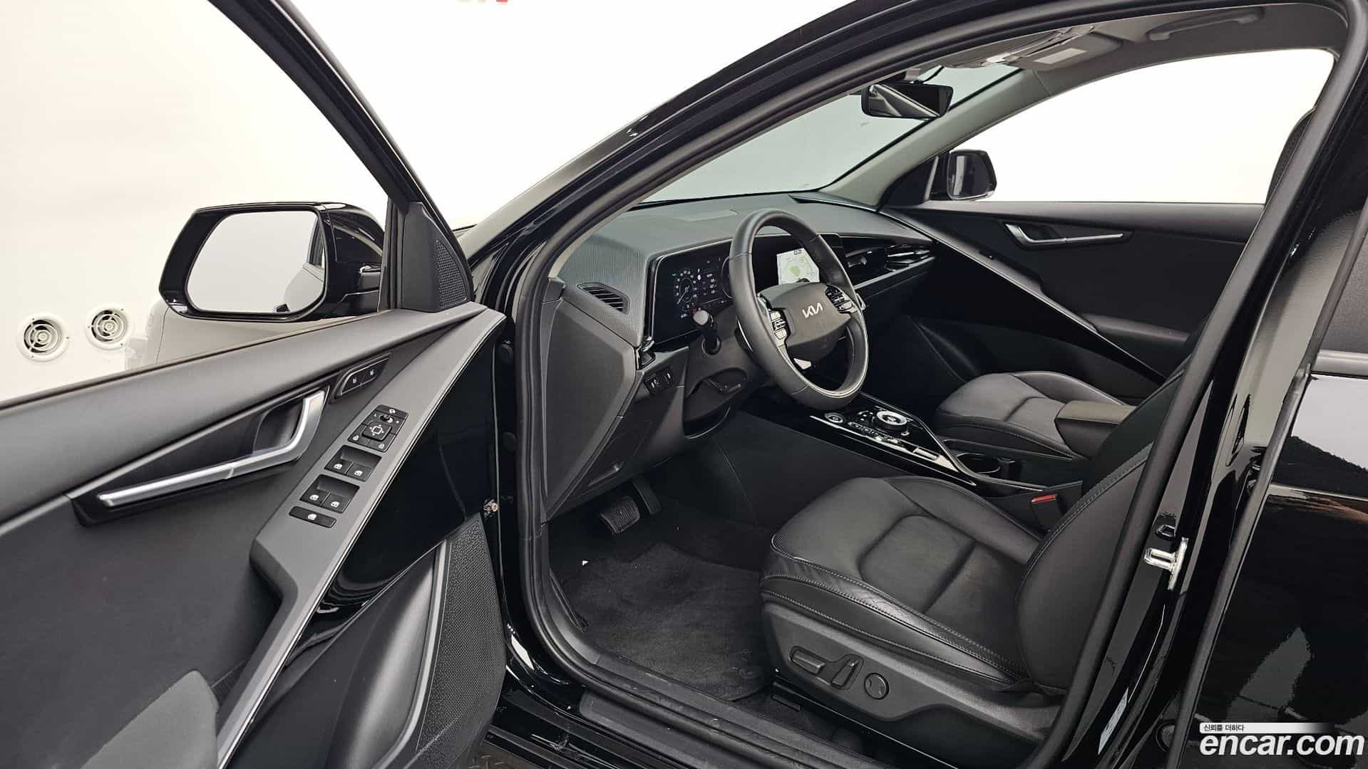 Niro Kia 2023.4-INNER-010