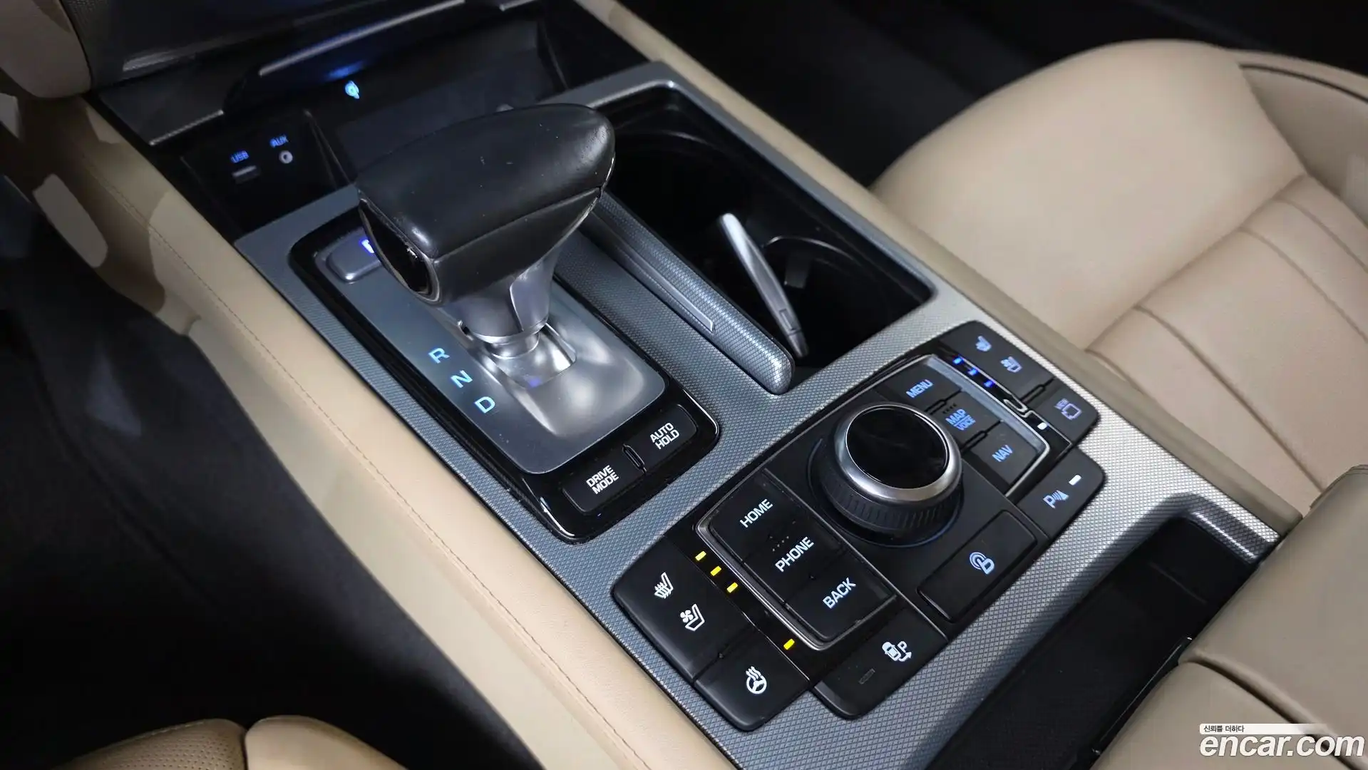 G80 Genesis 2017.1-INNER-009