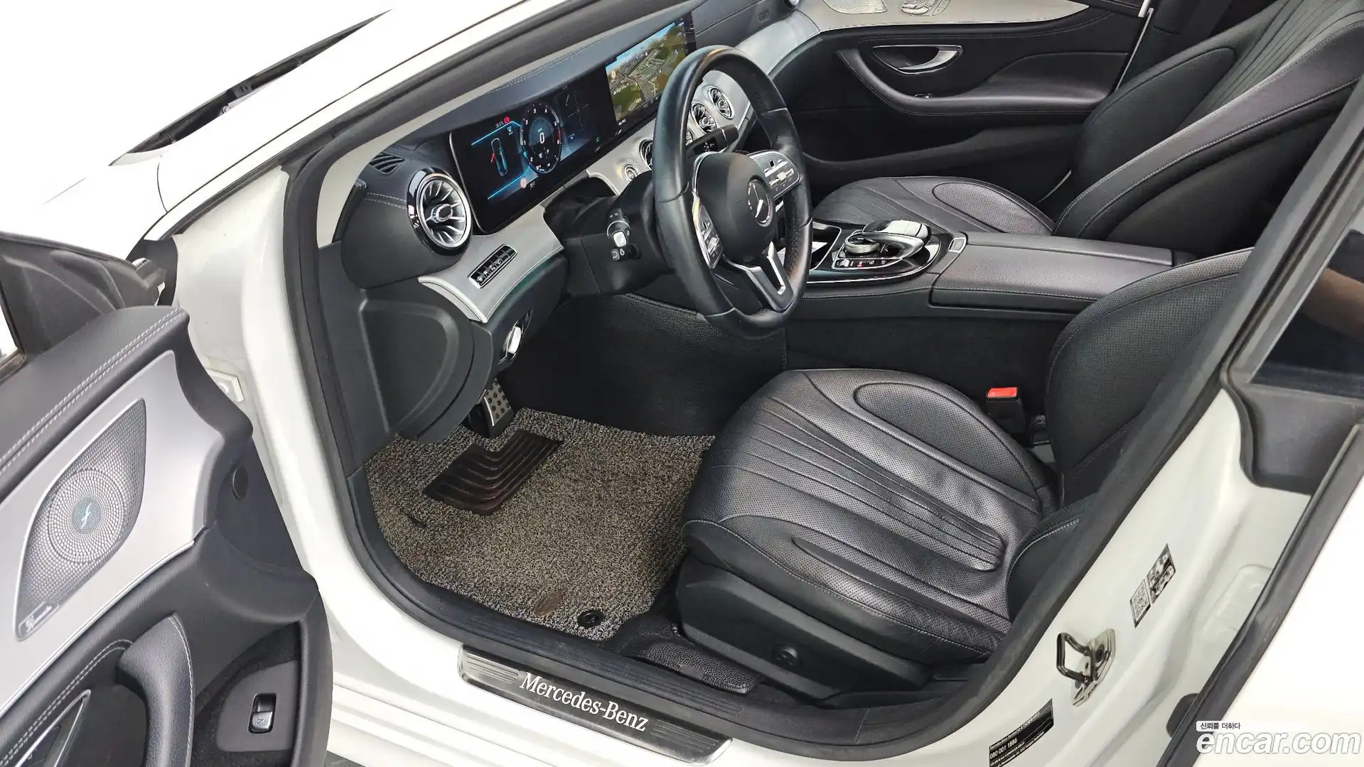 CLS-Class Mercedes-Benz 2019.0-INNER-010