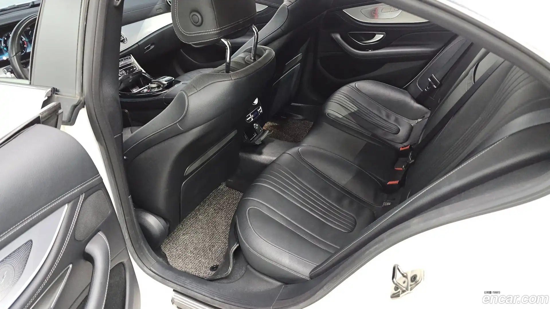 CLS-Class Mercedes-Benz 2019.0-OPTION-015