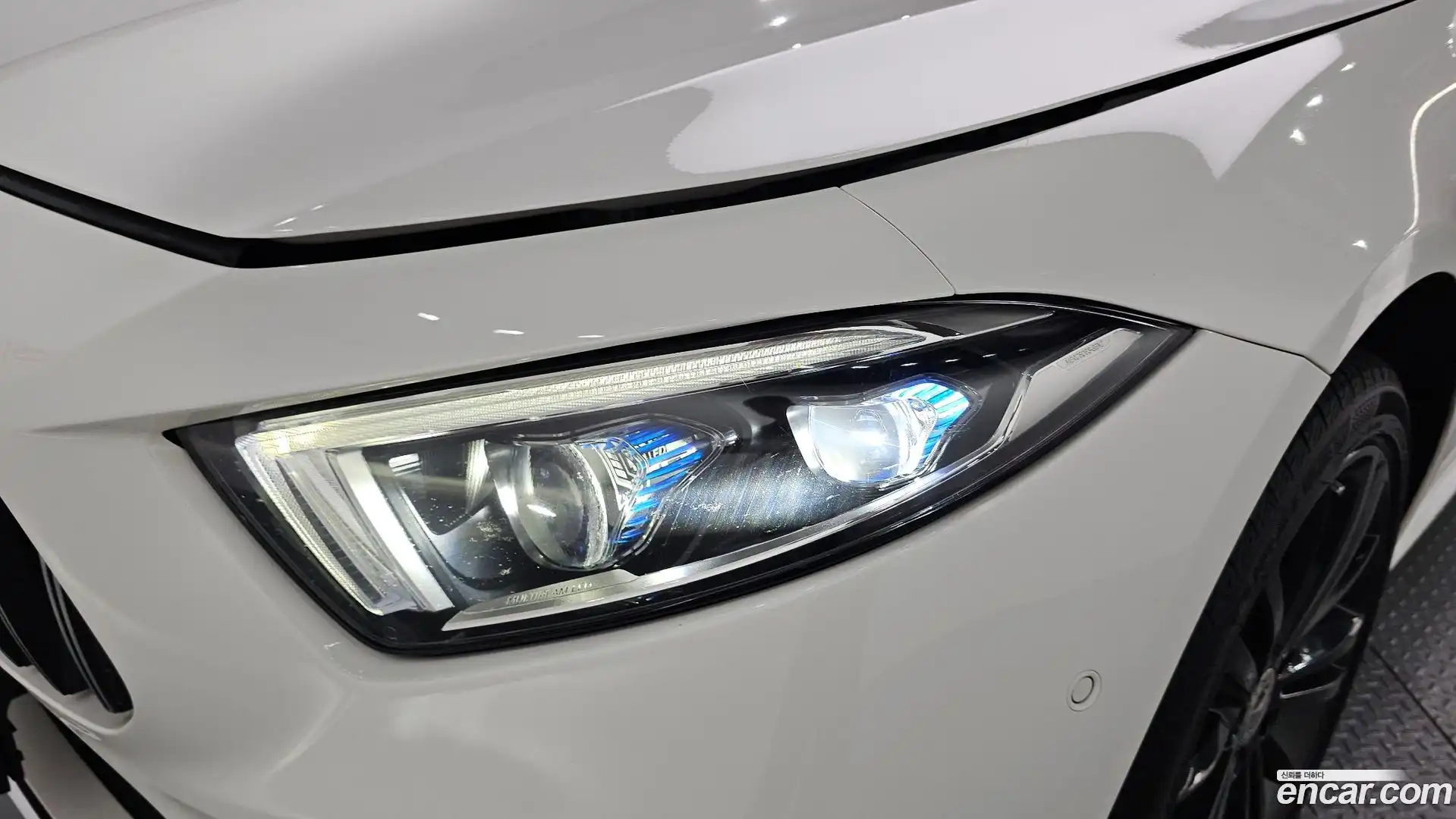 CLS-Class Mercedes-Benz 2019.0-OUTER-032