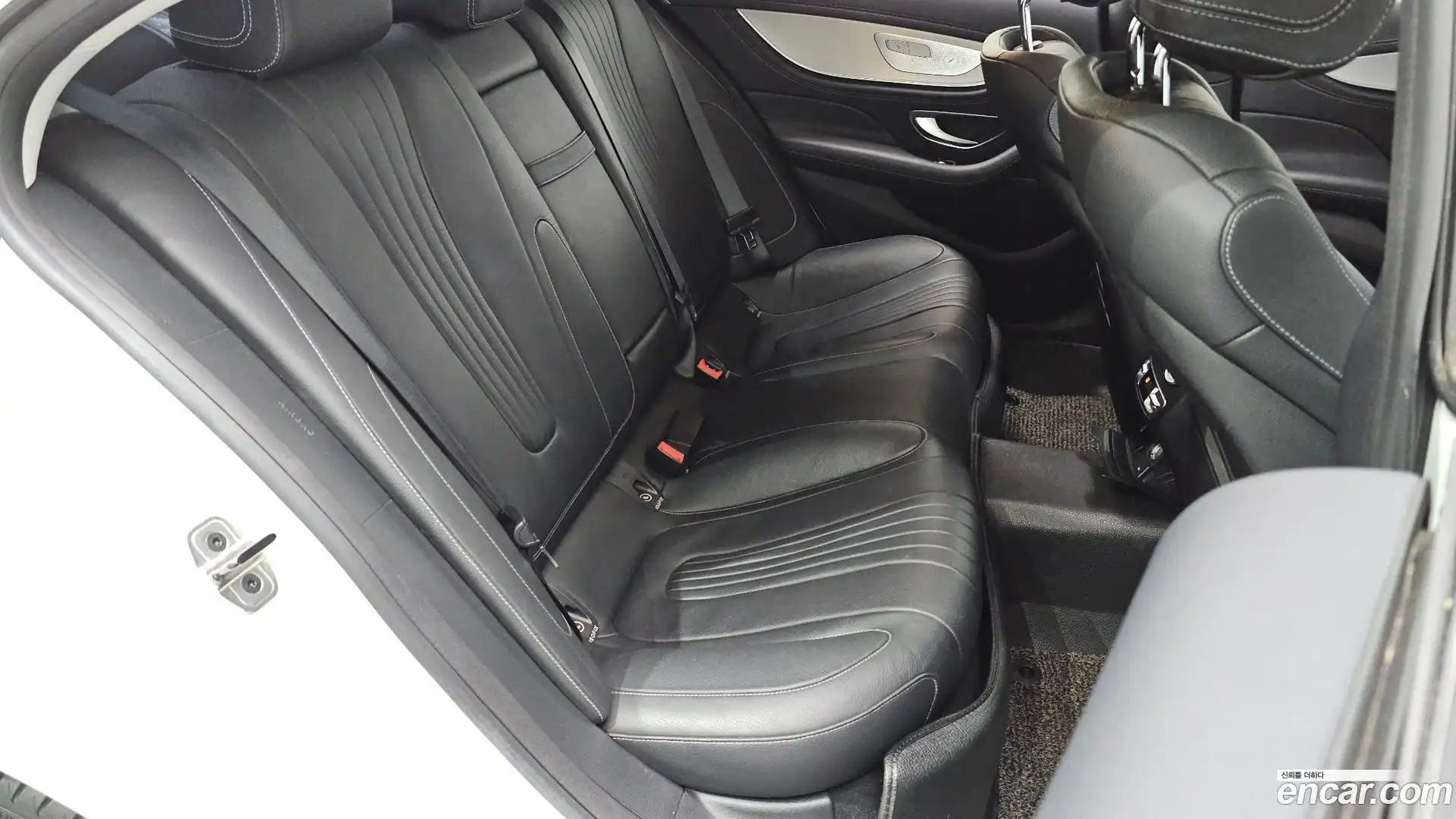 CLS-Class Mercedes-Benz 2019.0-OPTION-040