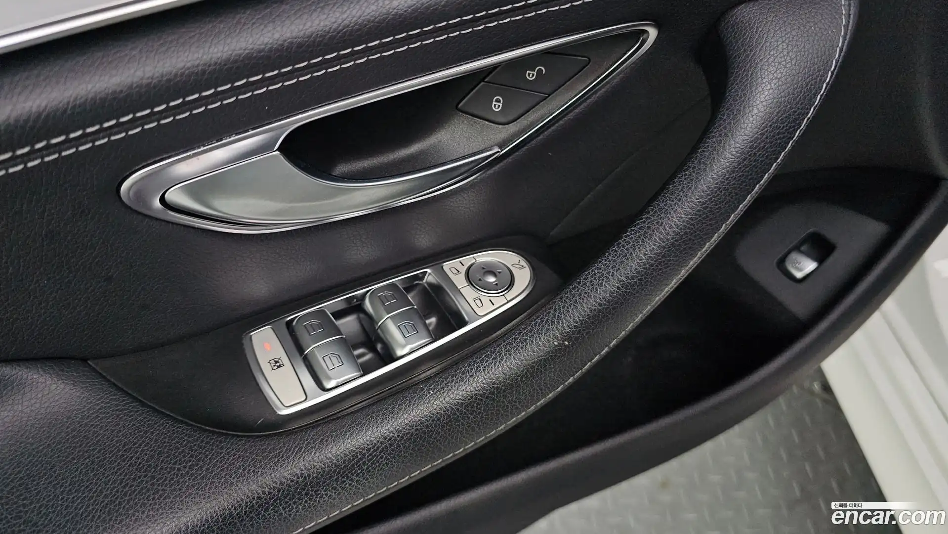 CLS-Class Mercedes-Benz 2019.0-OPTION-043
