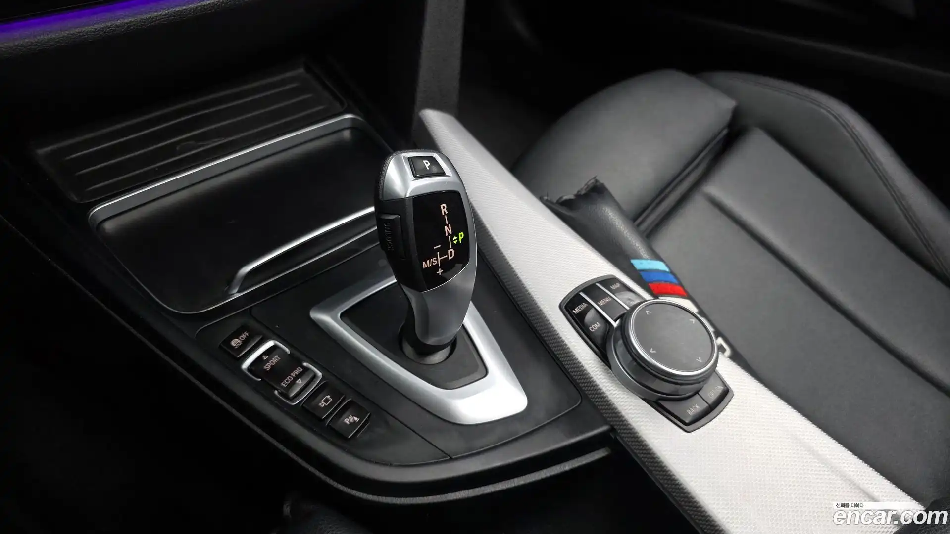 Gran Turismo BMW 2020.8-INNER-009