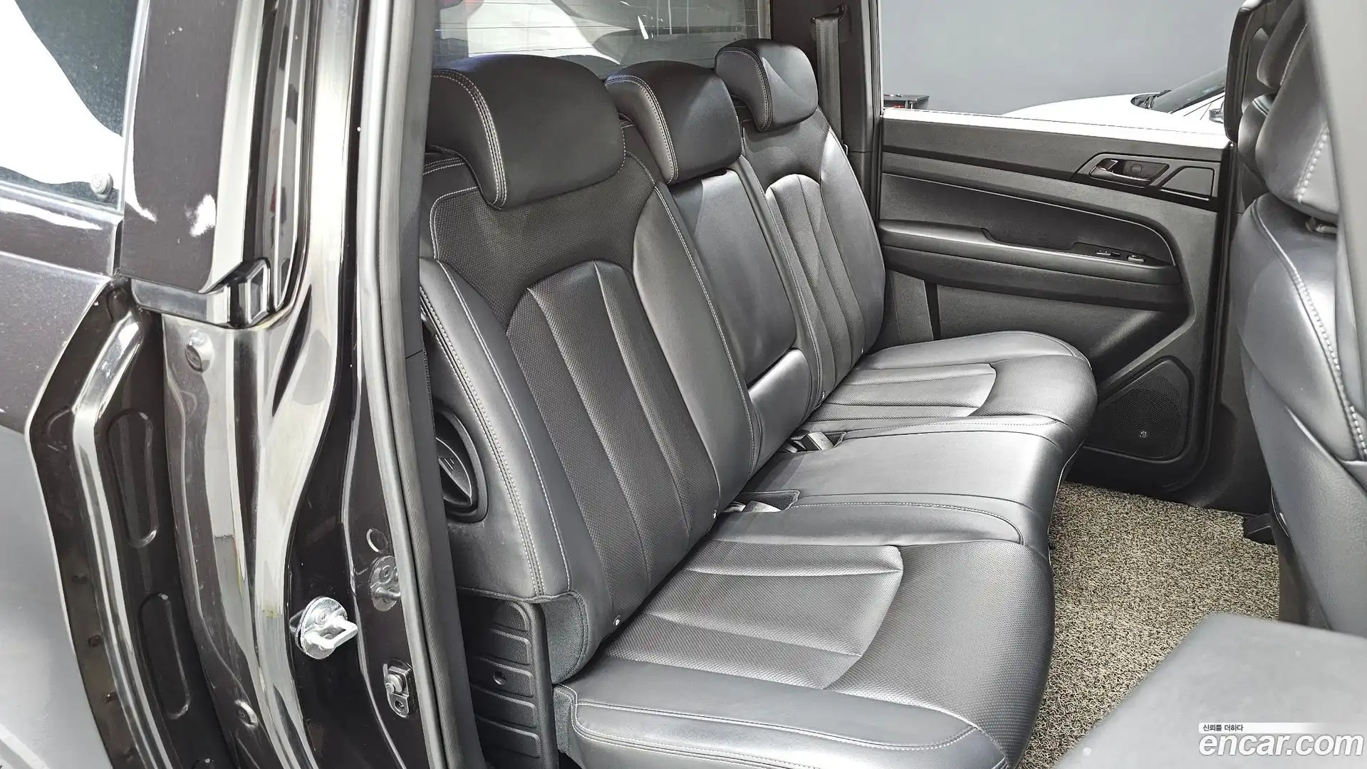 Rexton KG Mobility 2020.6-OPTION-015