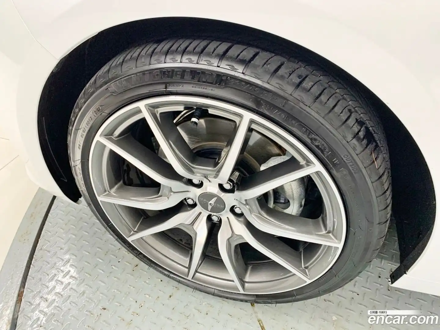 G70 Genesis 2022.4-OUTER-005
