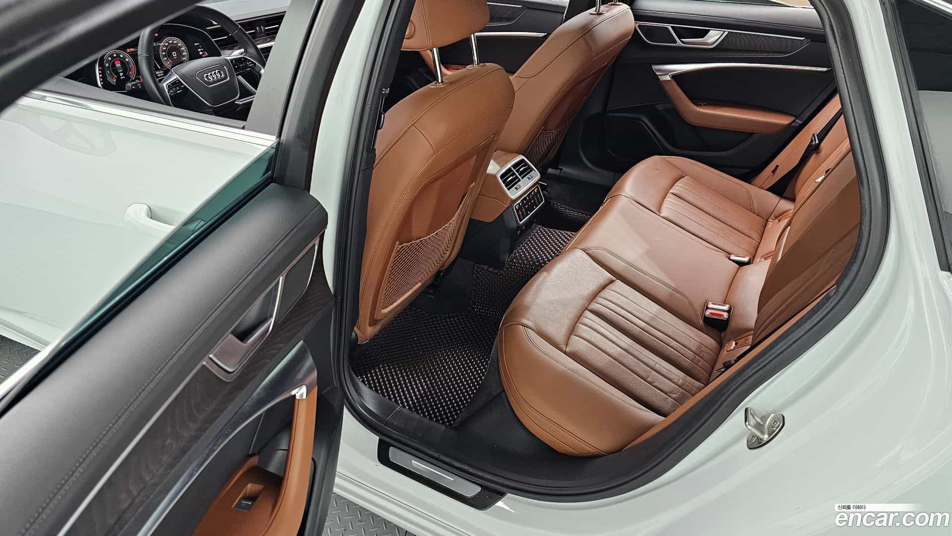 A6 Audi 2022.11-OPTION-016