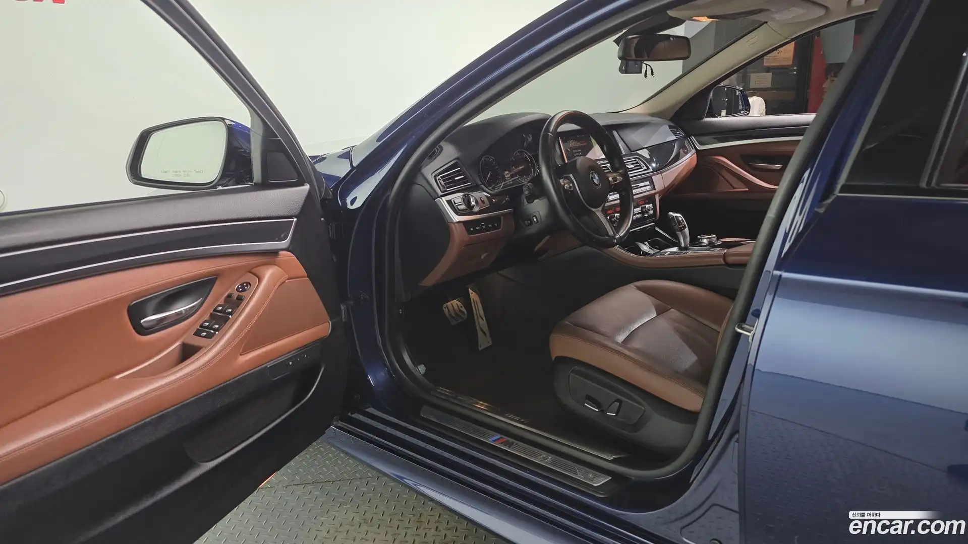 5-Series BMW 2016.4-INNER-010