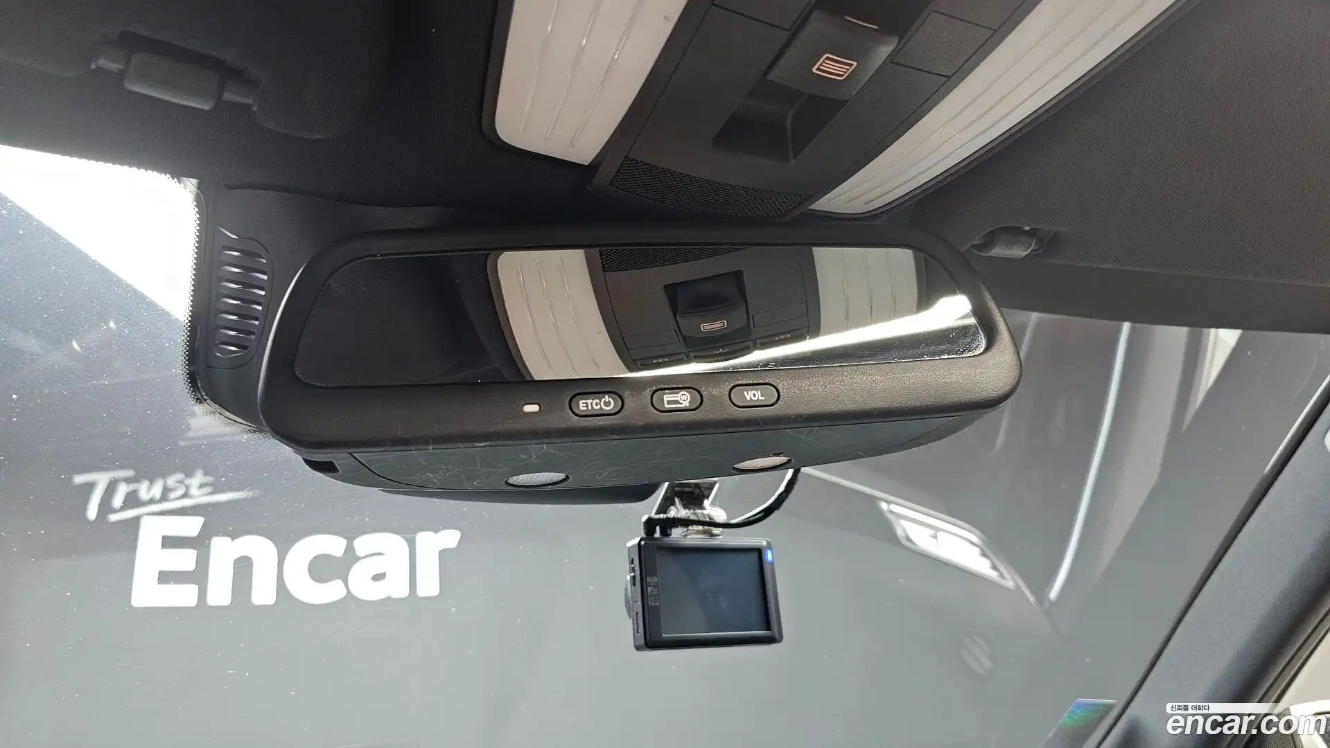 E-Class Mercedes-Benz 2016.1-OPTION-022