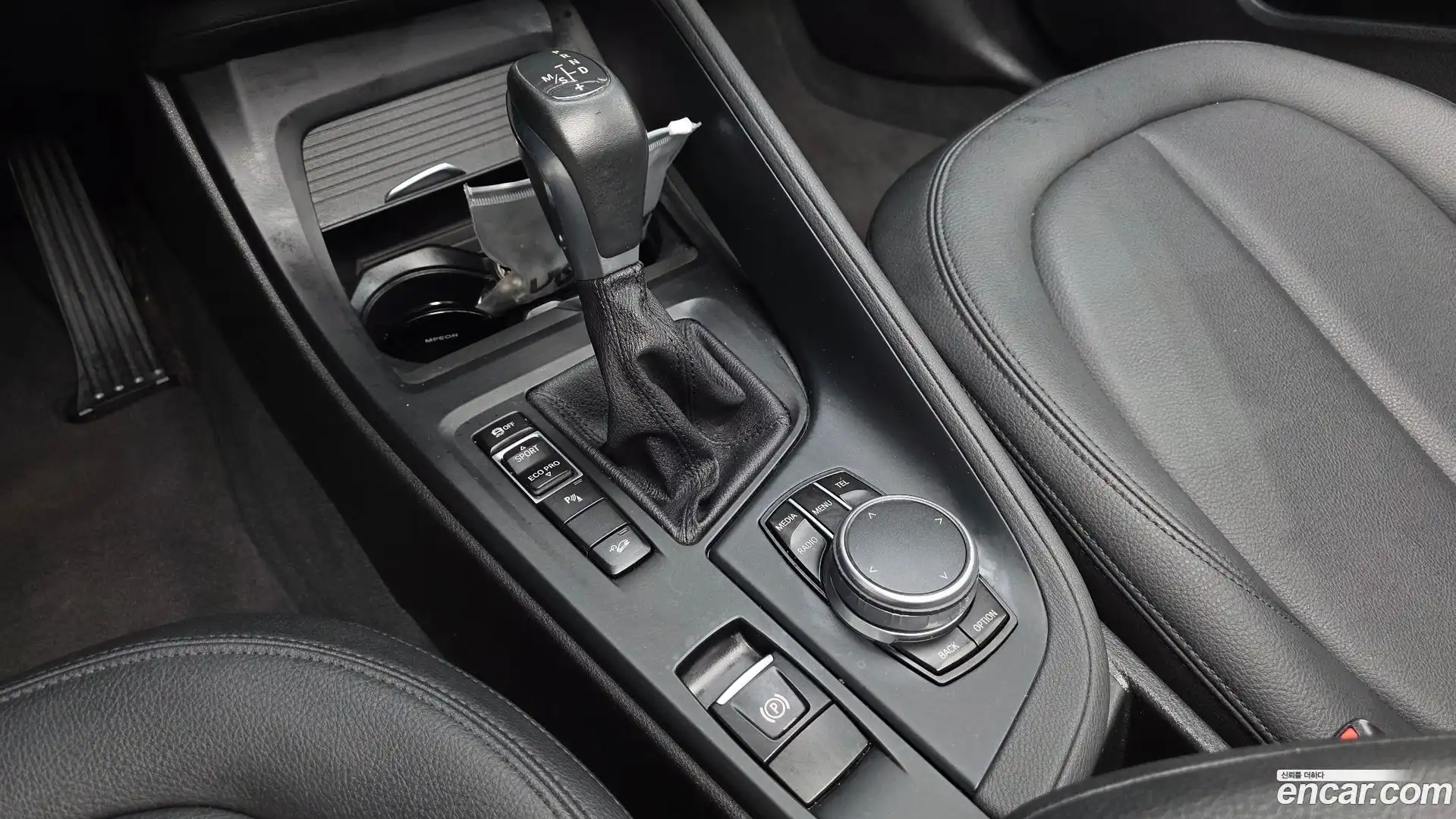 X1 BMW 2017.5-INNER-009