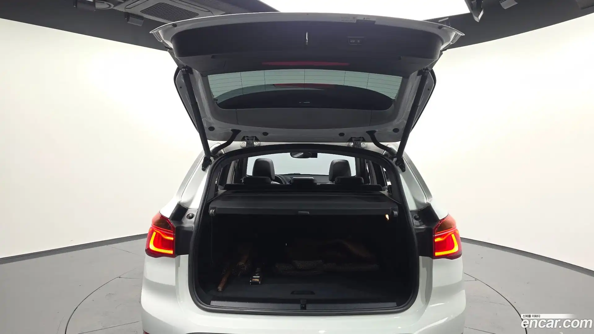 X1 BMW 2017.5-OPTION-024