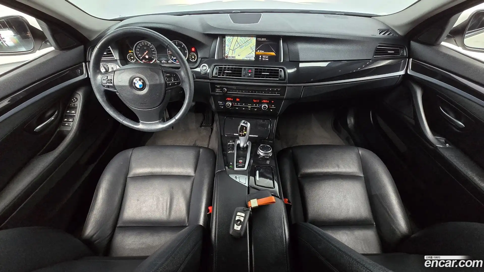5-Series BMW 2015.0-INNER-007