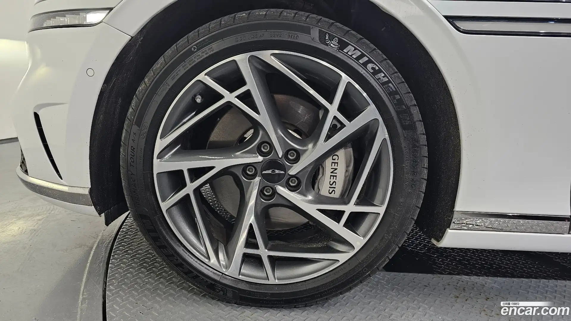 G90 Genesis 2022.8-OUTER-005