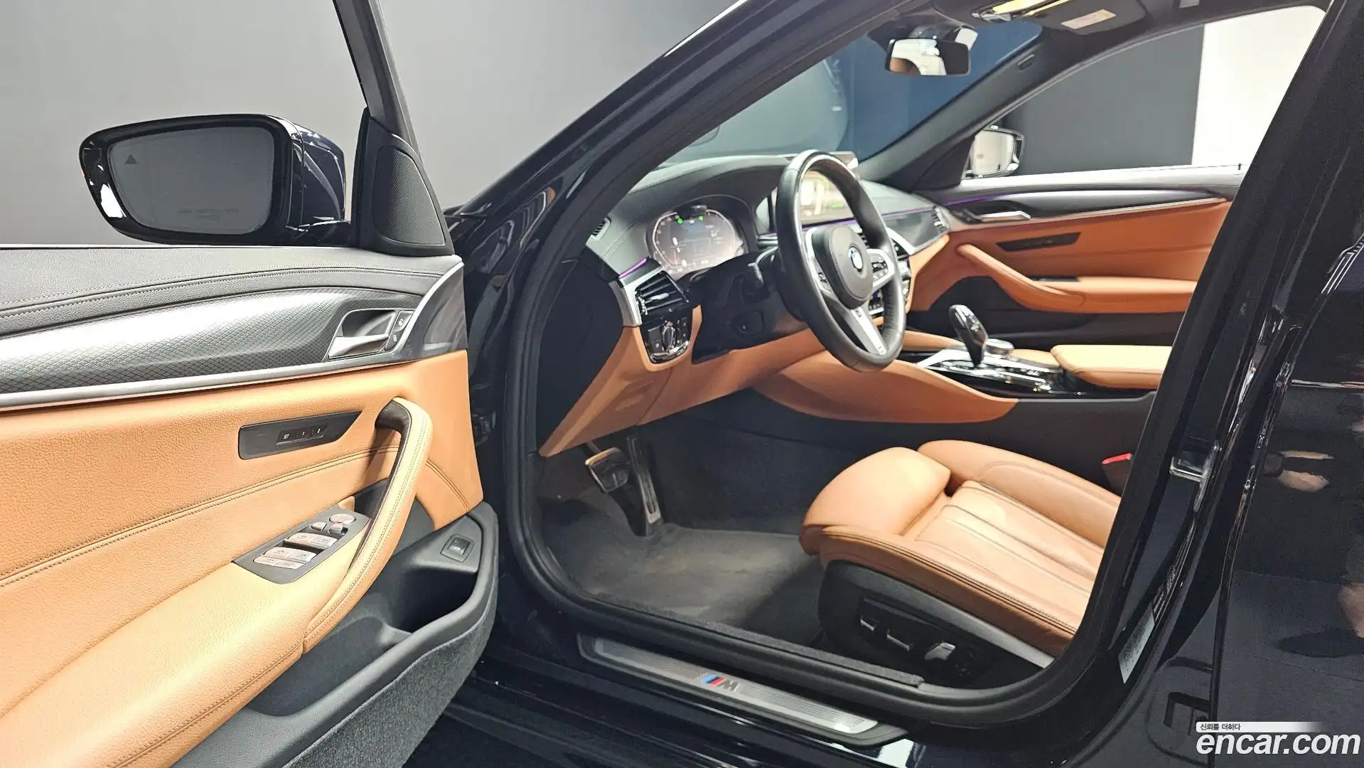 5-Series BMW 2023.2-INNER-010