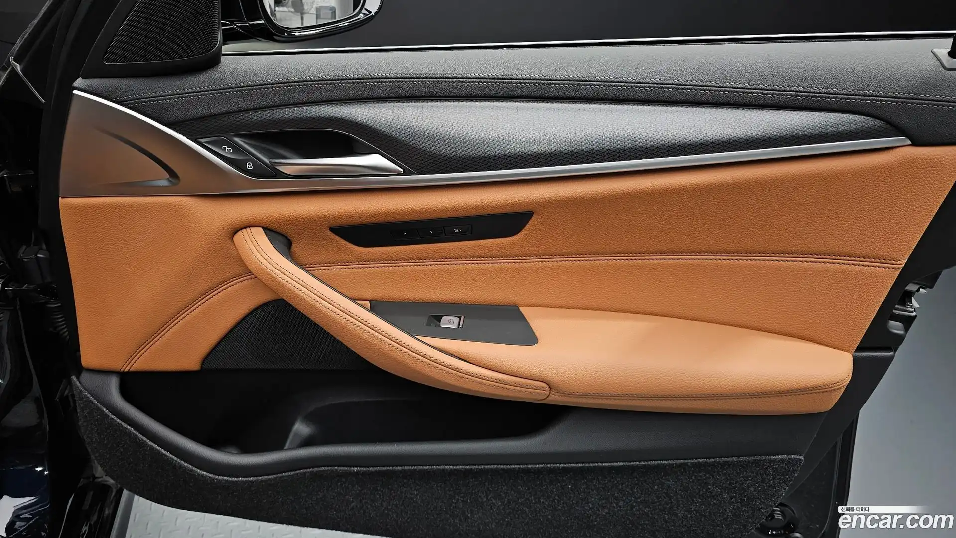5-Series BMW 2023.2-INNER-034