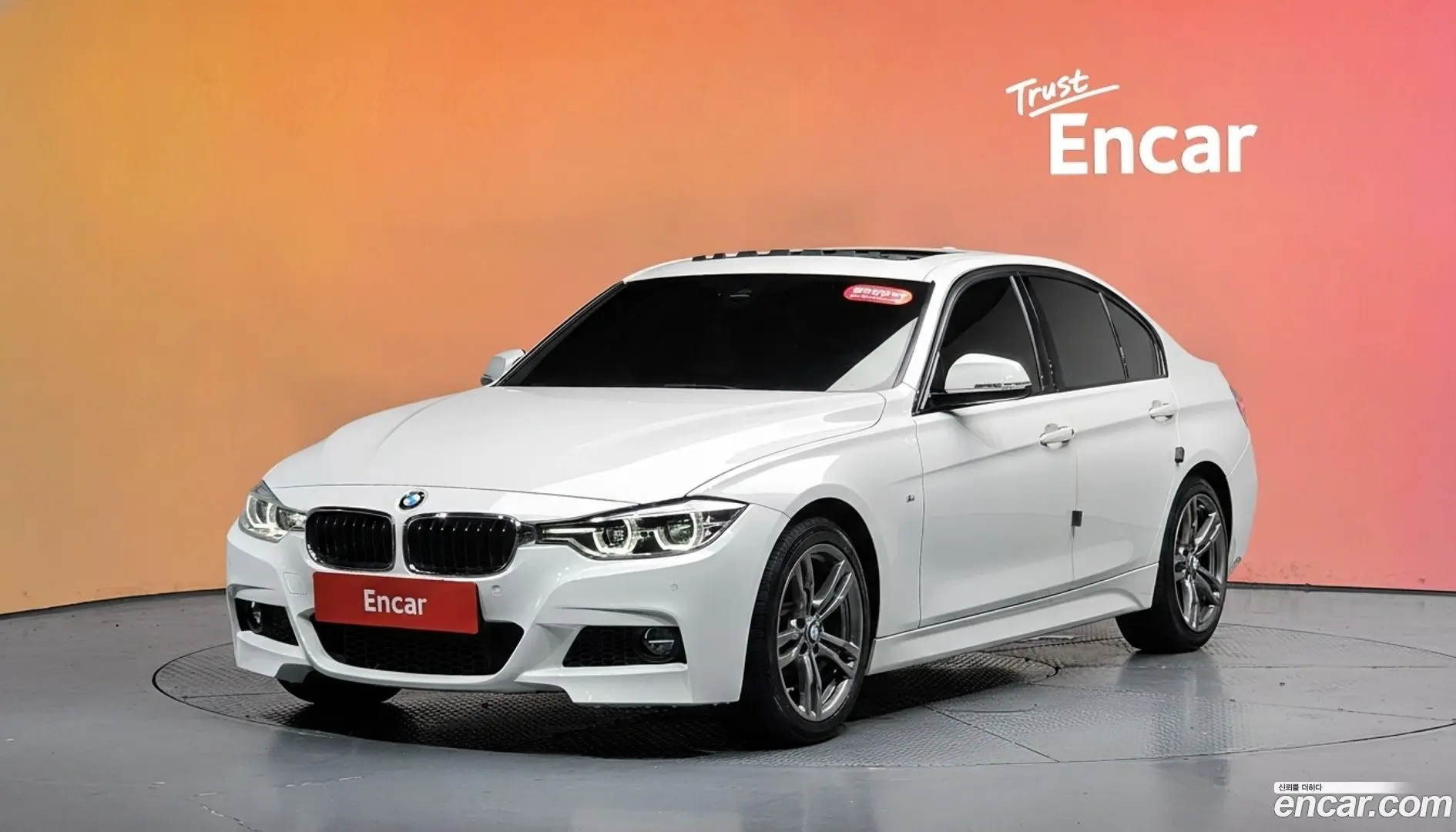 Main__Slider__Photo:3-Series BMW 2018.11-0