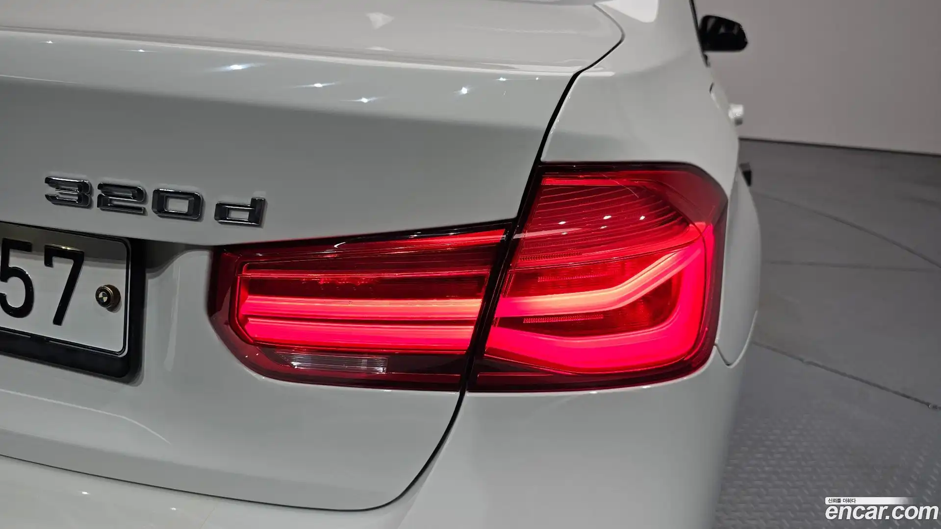 3-Series BMW 2018.11-OUTER-033