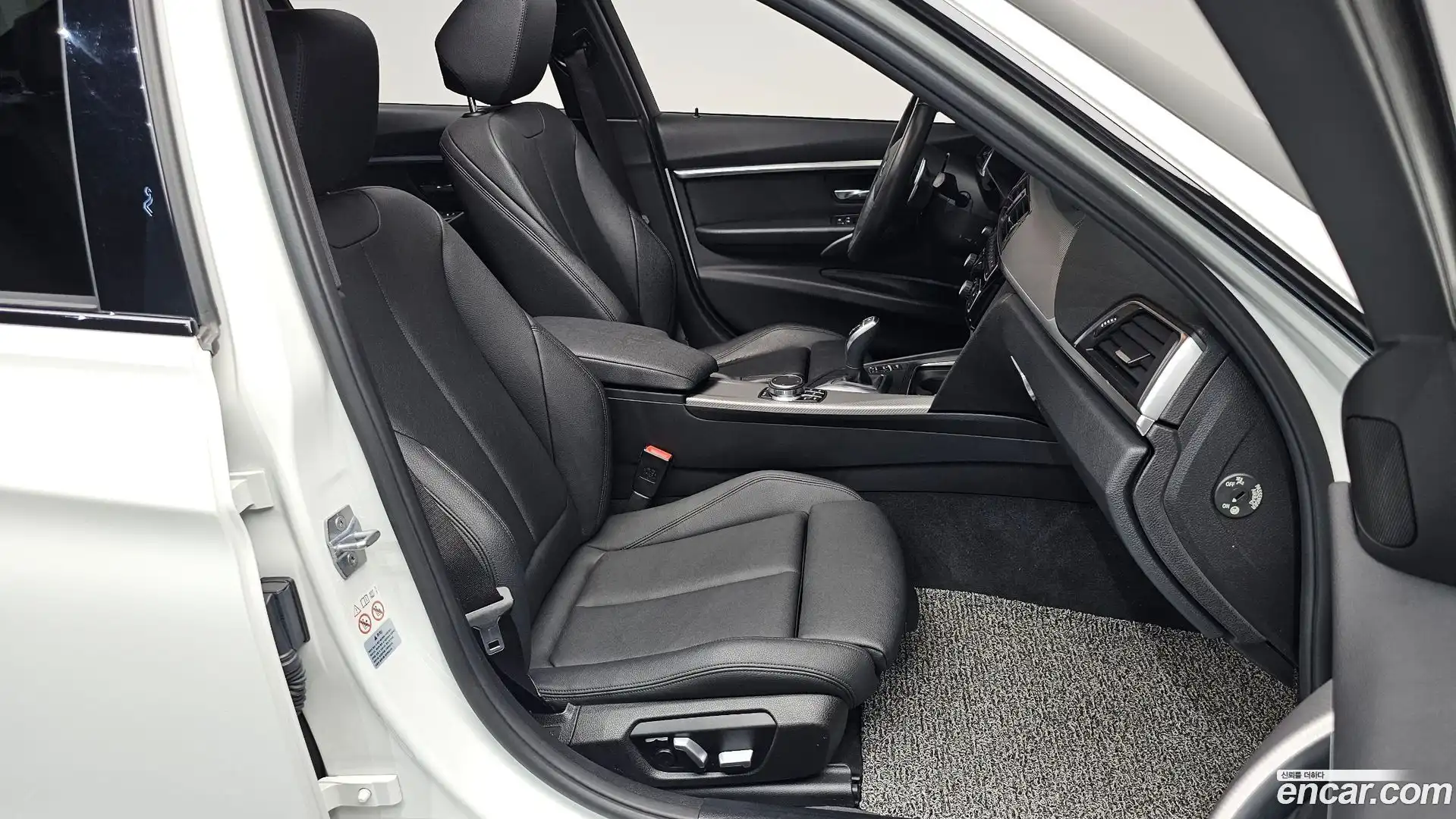 3-Series BMW 2018.11-INNER-036