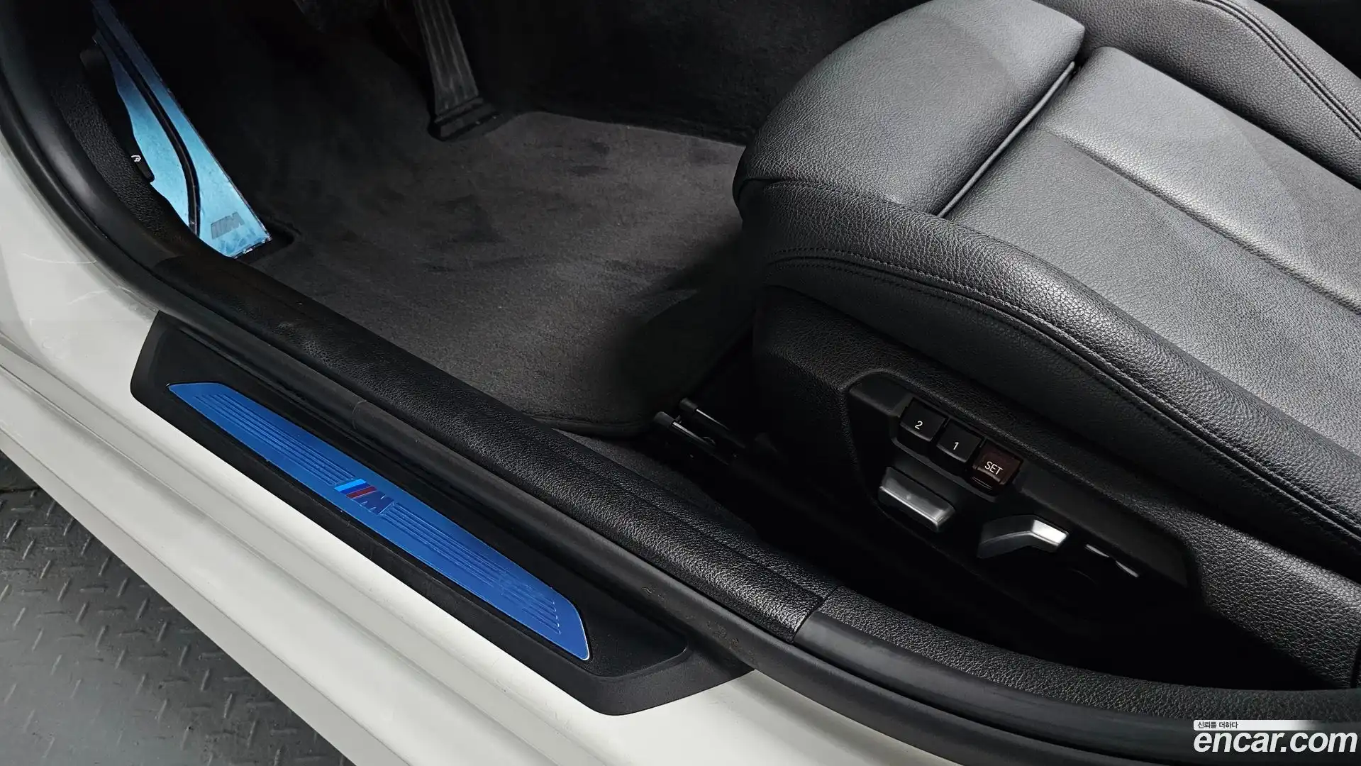 3-Series BMW 2018.11-OPTION-045