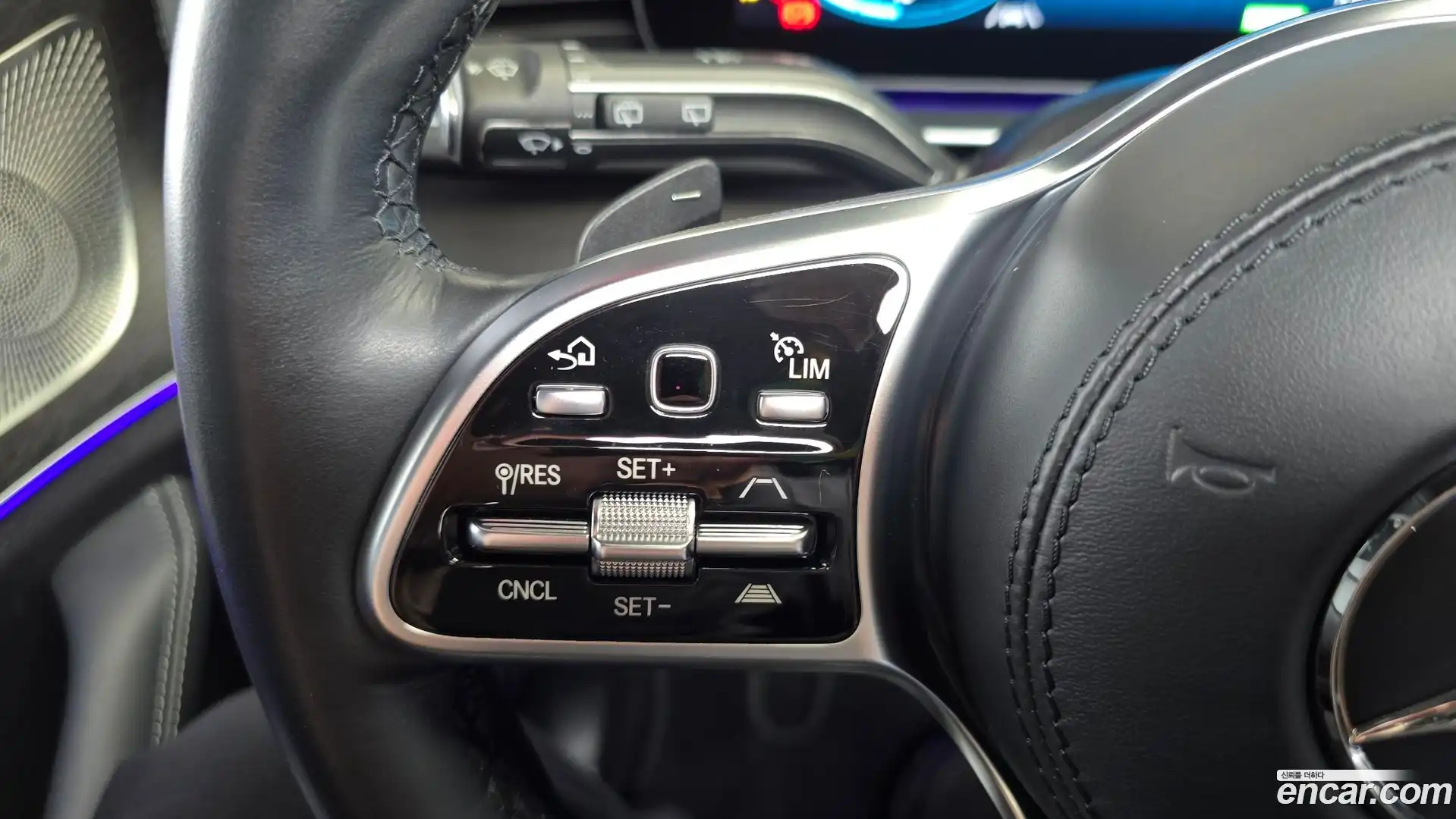 GLS-Class Mercedes-Benz 2023.4-OPTION-021