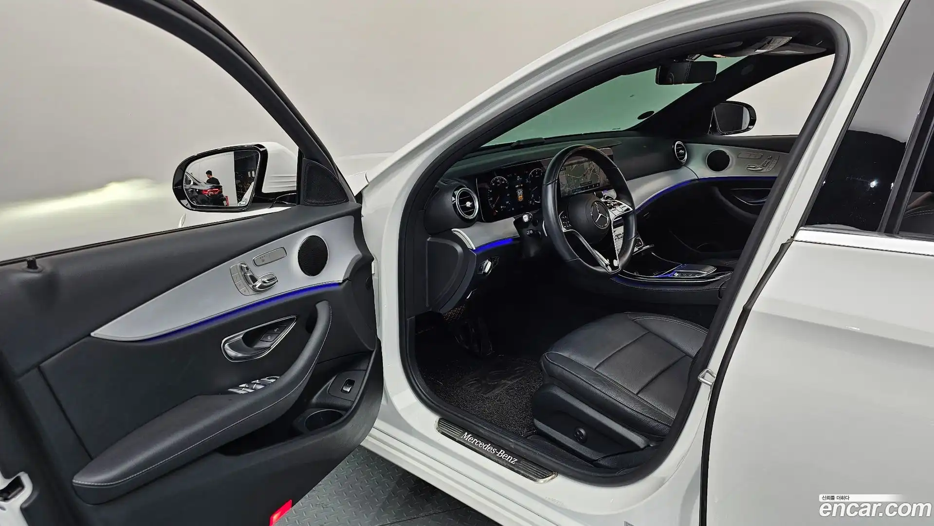 E-Class Mercedes-Benz 2021.6-INNER-010
