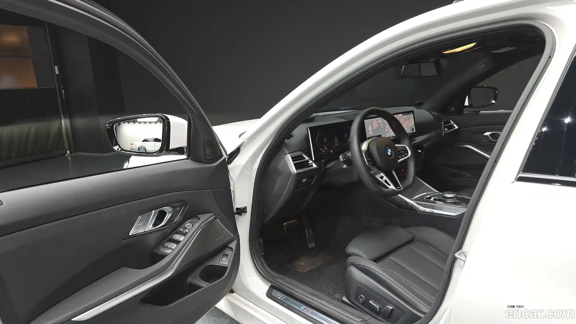 3-Series BMW 2025.9-INNER-010