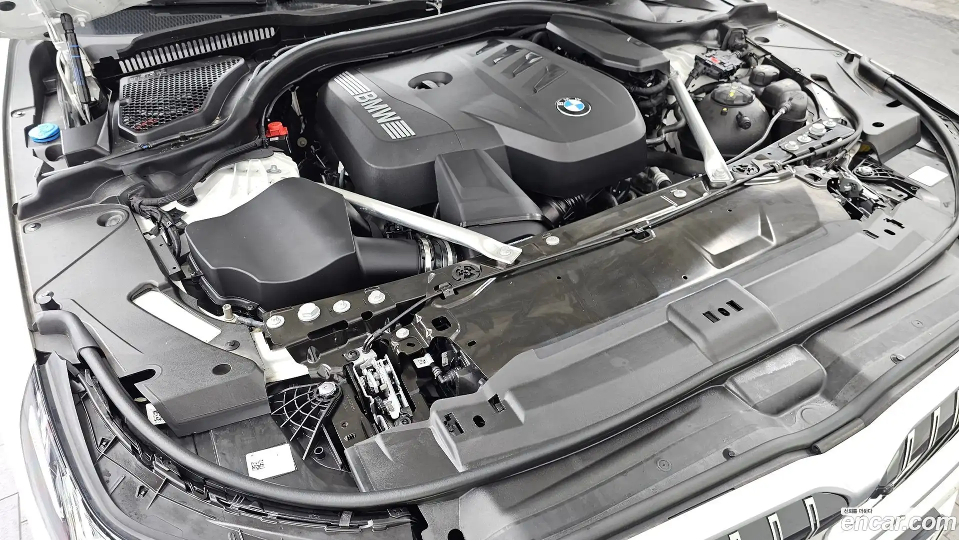5-Series BMW 2025.4-OUTER-006
