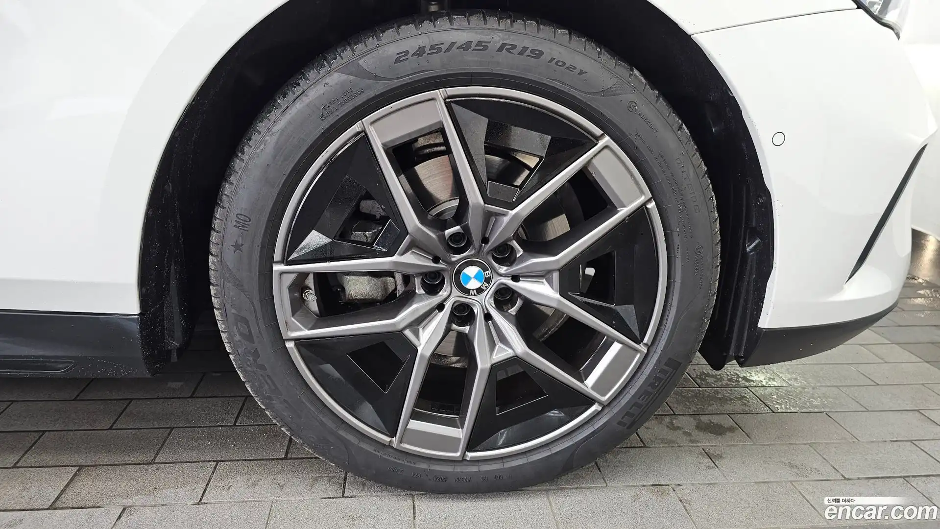 5-Series BMW 2025.4-OUTER-031