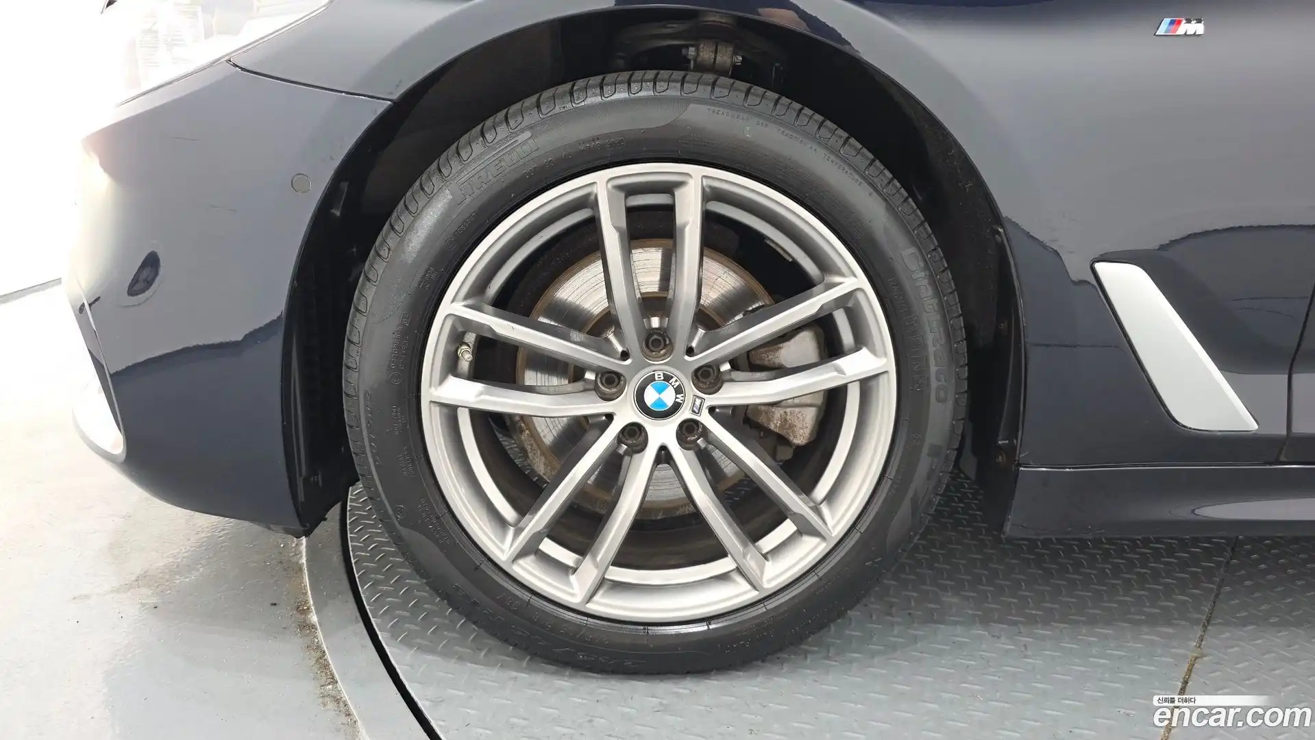 5-Series BMW 2018.4-OUTER-005