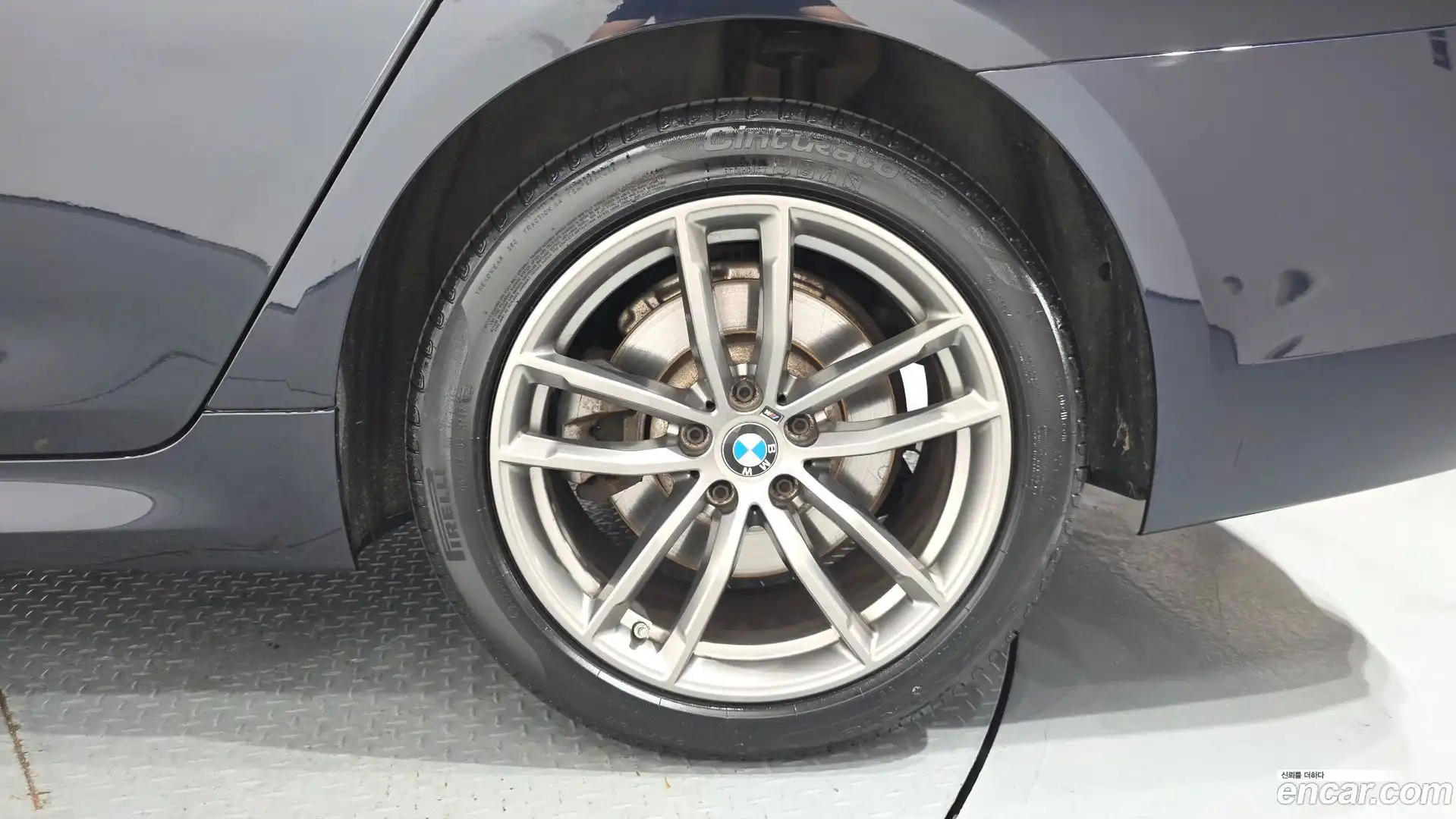 5-Series BMW 2018.4-OUTER-031