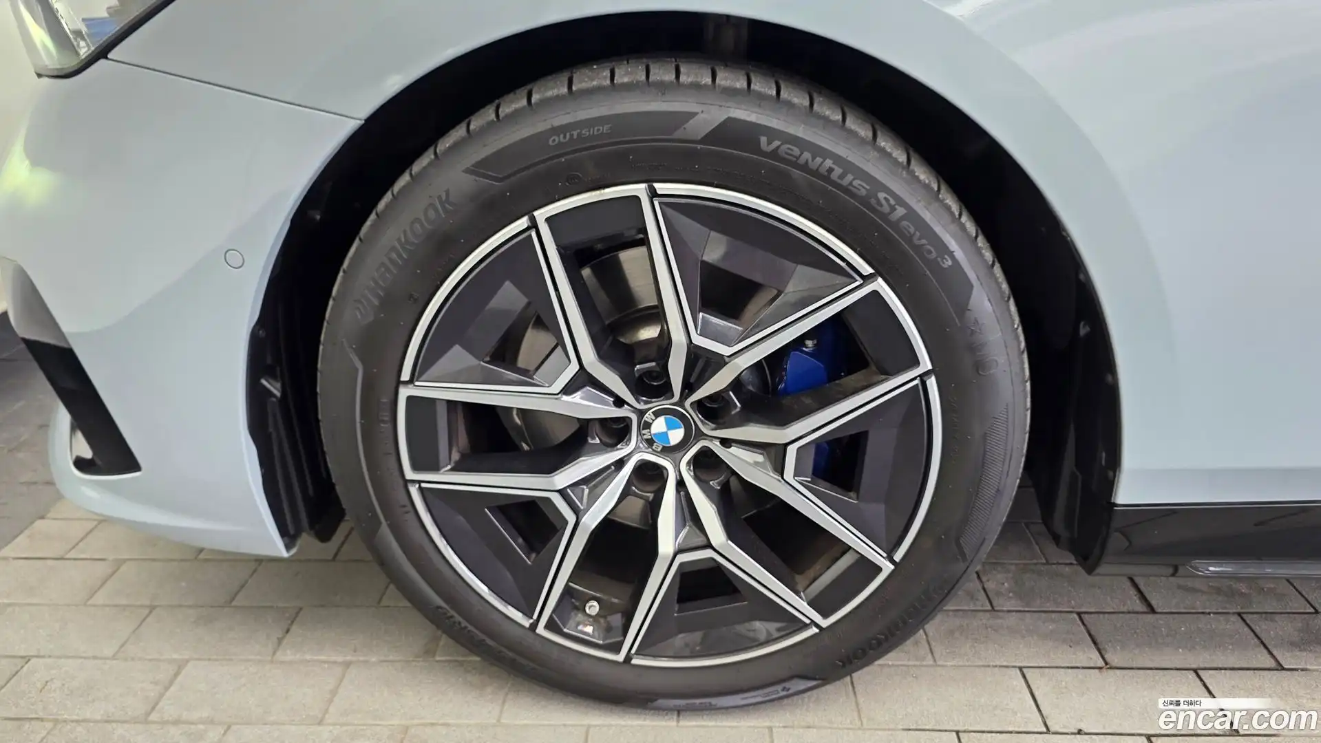 5-Series BMW 2025.4-OUTER-005
